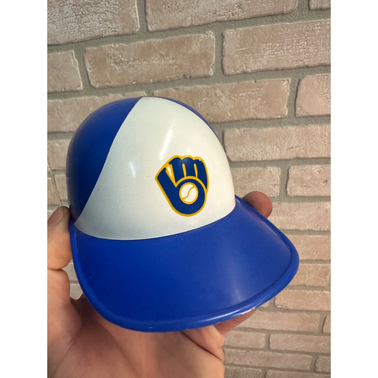 Vintage 1973 Milwaukee Brewers Mini Baseball Hat Helmet Plastic Coin Bank