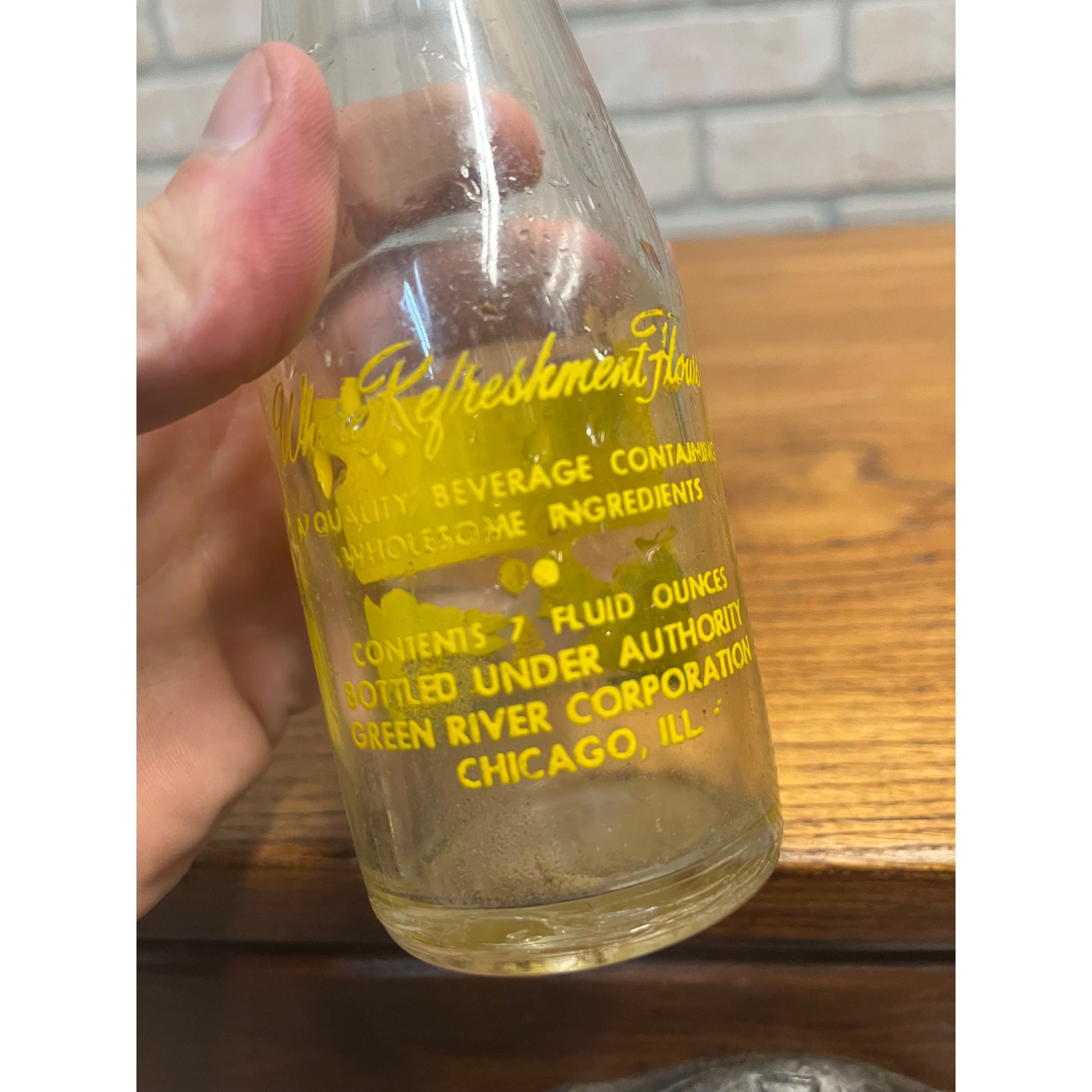 Vintage Green River ACL 7 Ounce Glass Soda Bottle 1947 Chicago Illinois