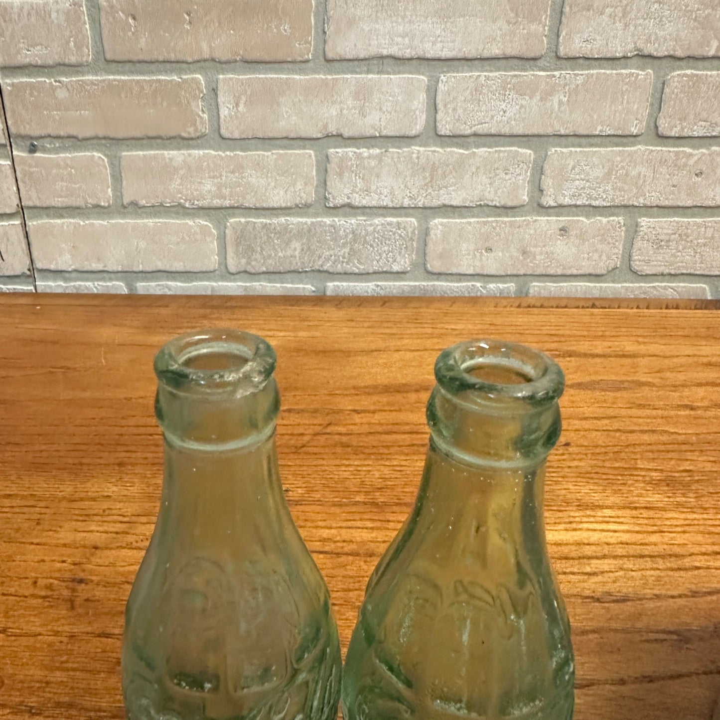 (2) Vintage Coca Cola Bottle Oshkosh WI Embossed 6 Fl Oz Hobbleskirt (1938-51)