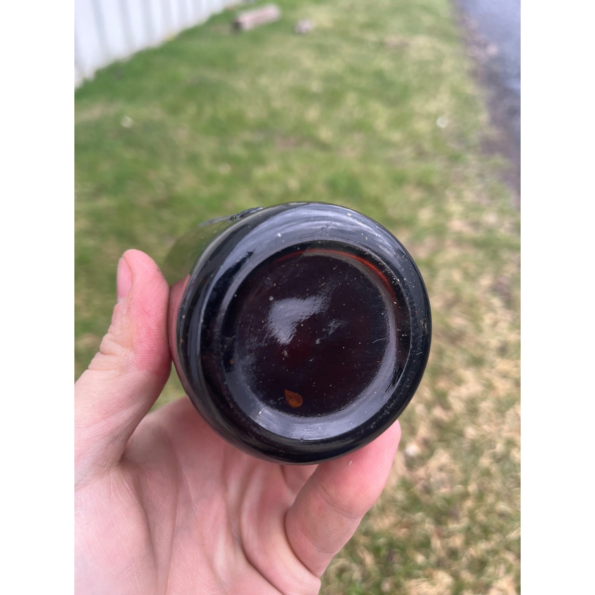 Rare Unique Amber GINSENG BOTTLING Co MENOMONEE FALLS WIS Wisconsin WI Bottle
