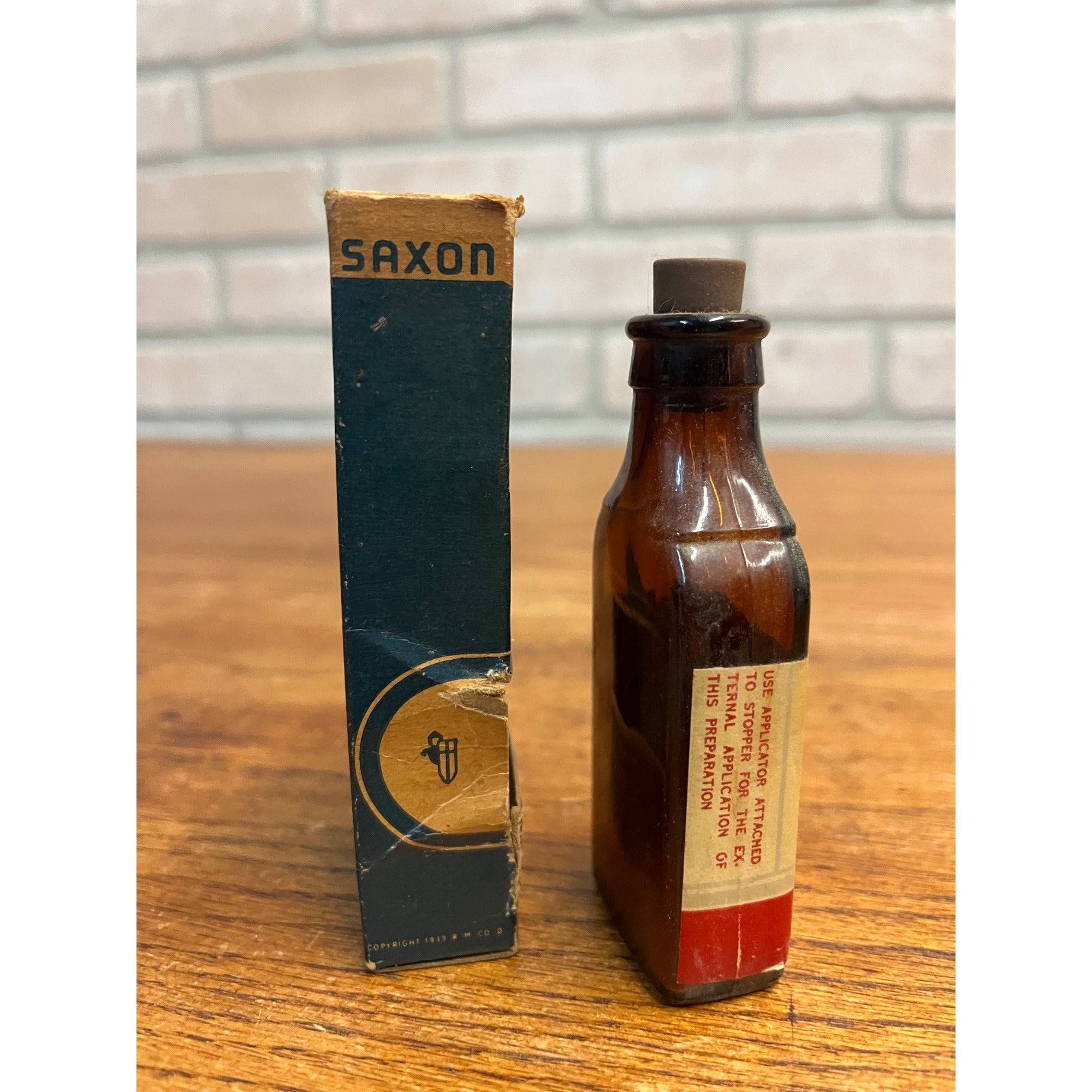 Vintage Saxon Poison Bottle Tincture Of Iodine W Skull & Crossbones