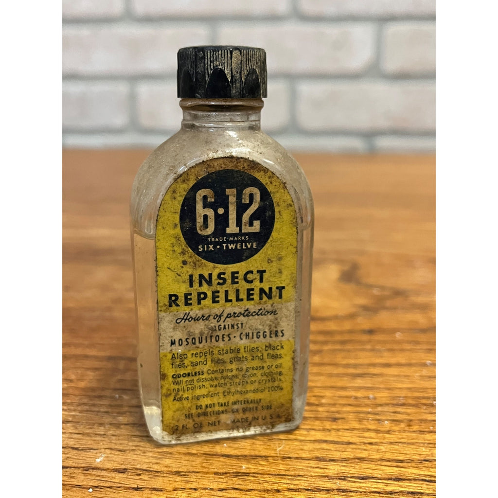 Vintage 6-12 Almost Full 2 Oz Bottle Insect Repellant Old Carbide And Carbon Co.