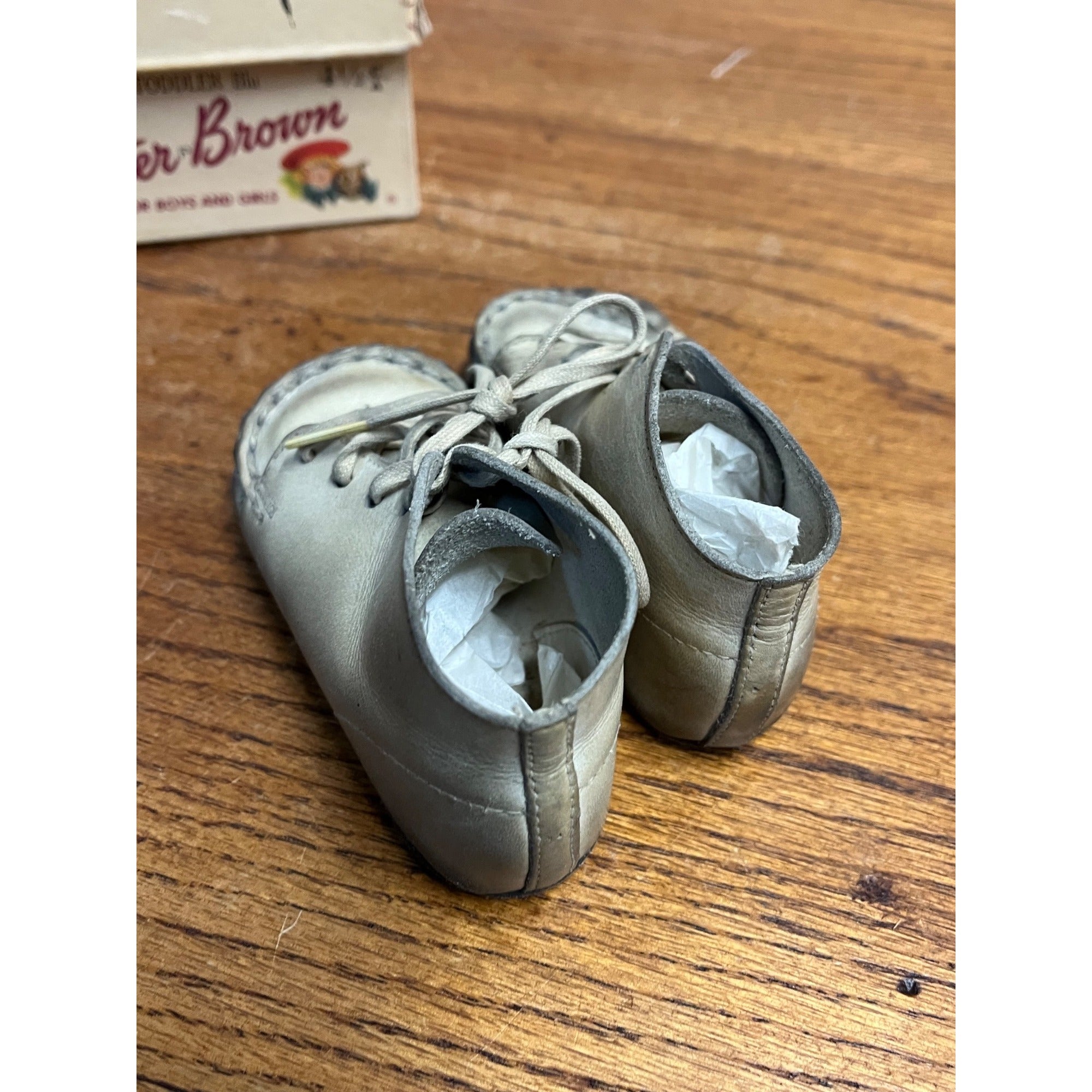 Vintage Buster Brown Toddler Baby Shoes Infant Store Display Original Box