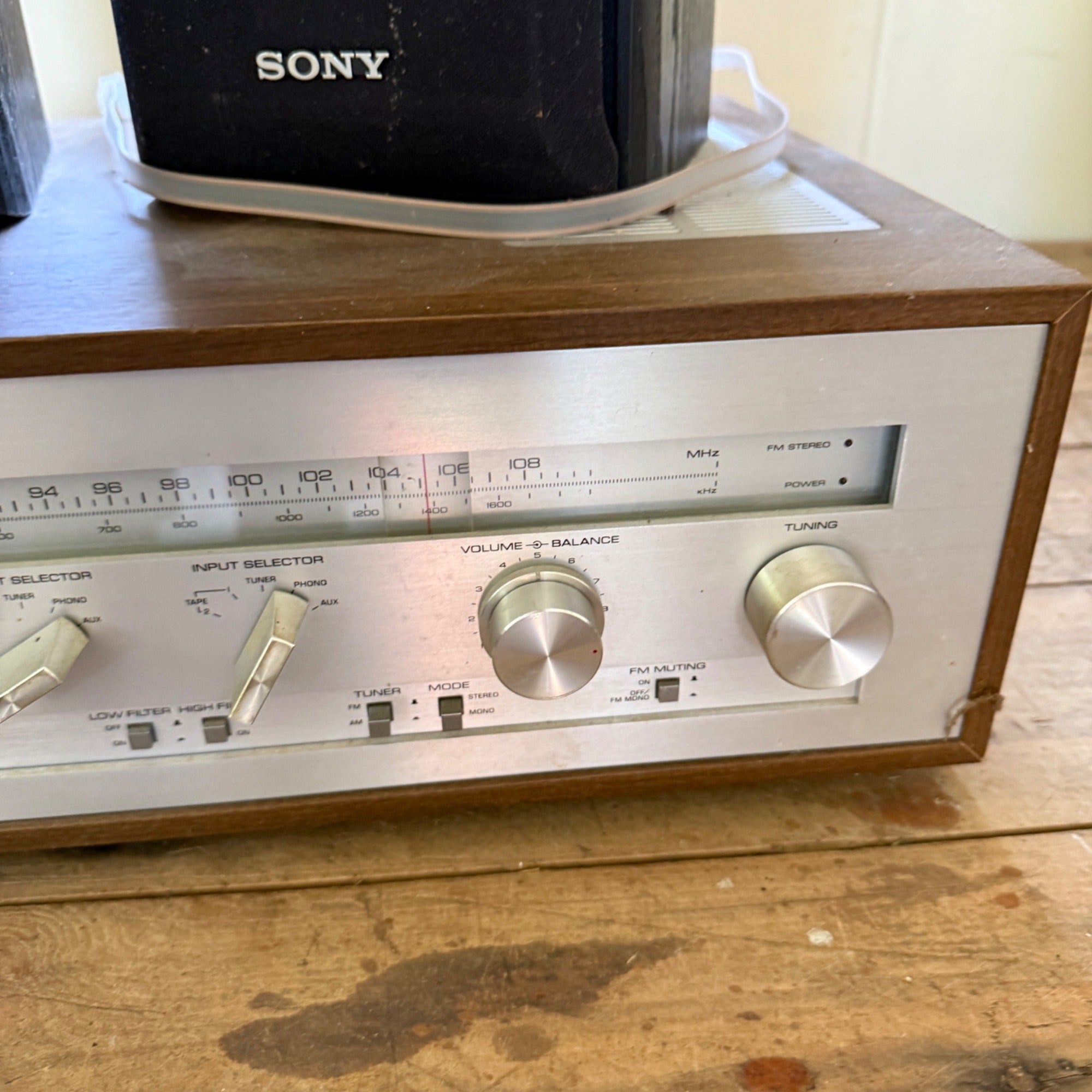 Estate Liquidation Special - Yamaha CR-620 Stereo Receiver System W/ Sony Speakers