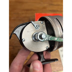 Vintage Shakespeare WonderCast Fishing Reel No. 1797 Push Button Level Wind USA Box