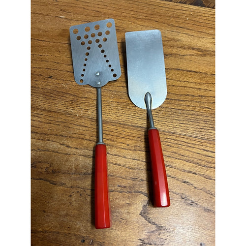 Vintage Red Bakelite Handle Spatula Flippers Lot (2) MCM Retro Kitchen Utensils