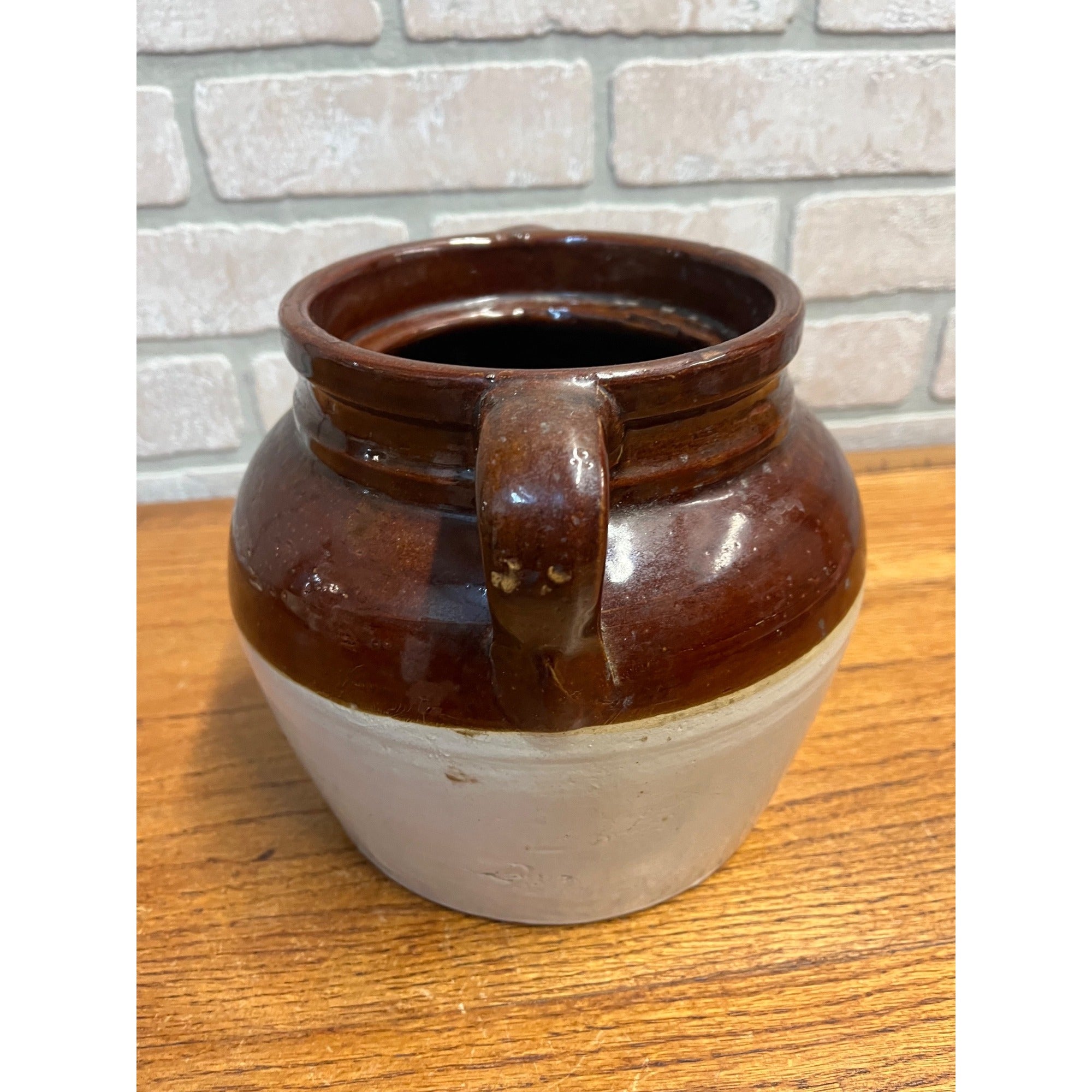 RARE Vintage Bean Pot Grunwaldt's Good Merchandise Black Creek, Wis. Wisconsin