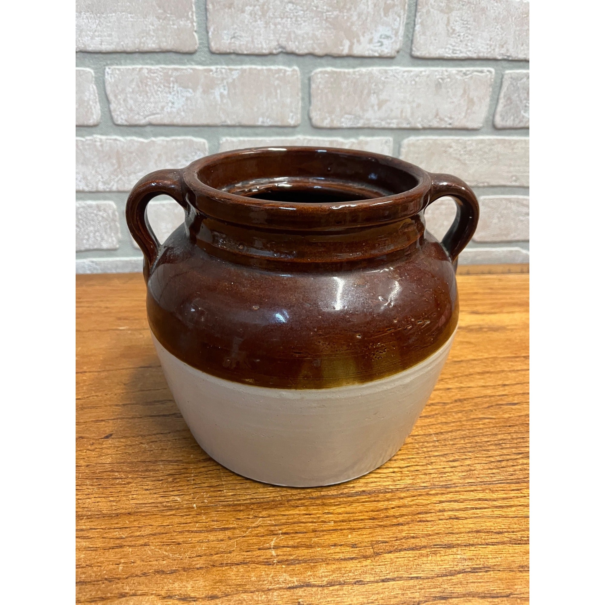 RARE Vintage Bean Pot Grunwaldt's Good Merchandise Black Creek, Wis. Wisconsin