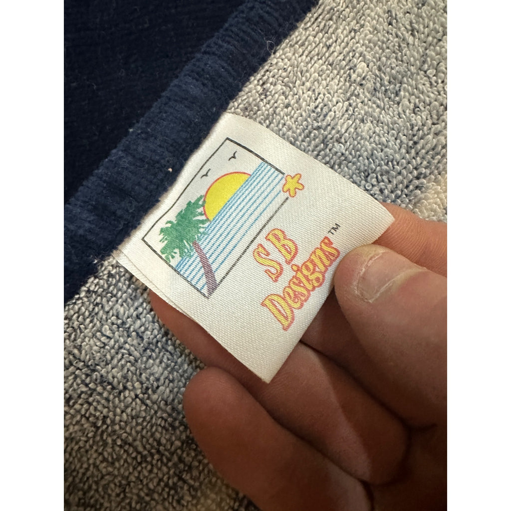 Vintage Waikiki Aquarium Hawaii Beach Bathroom Towel Fish
