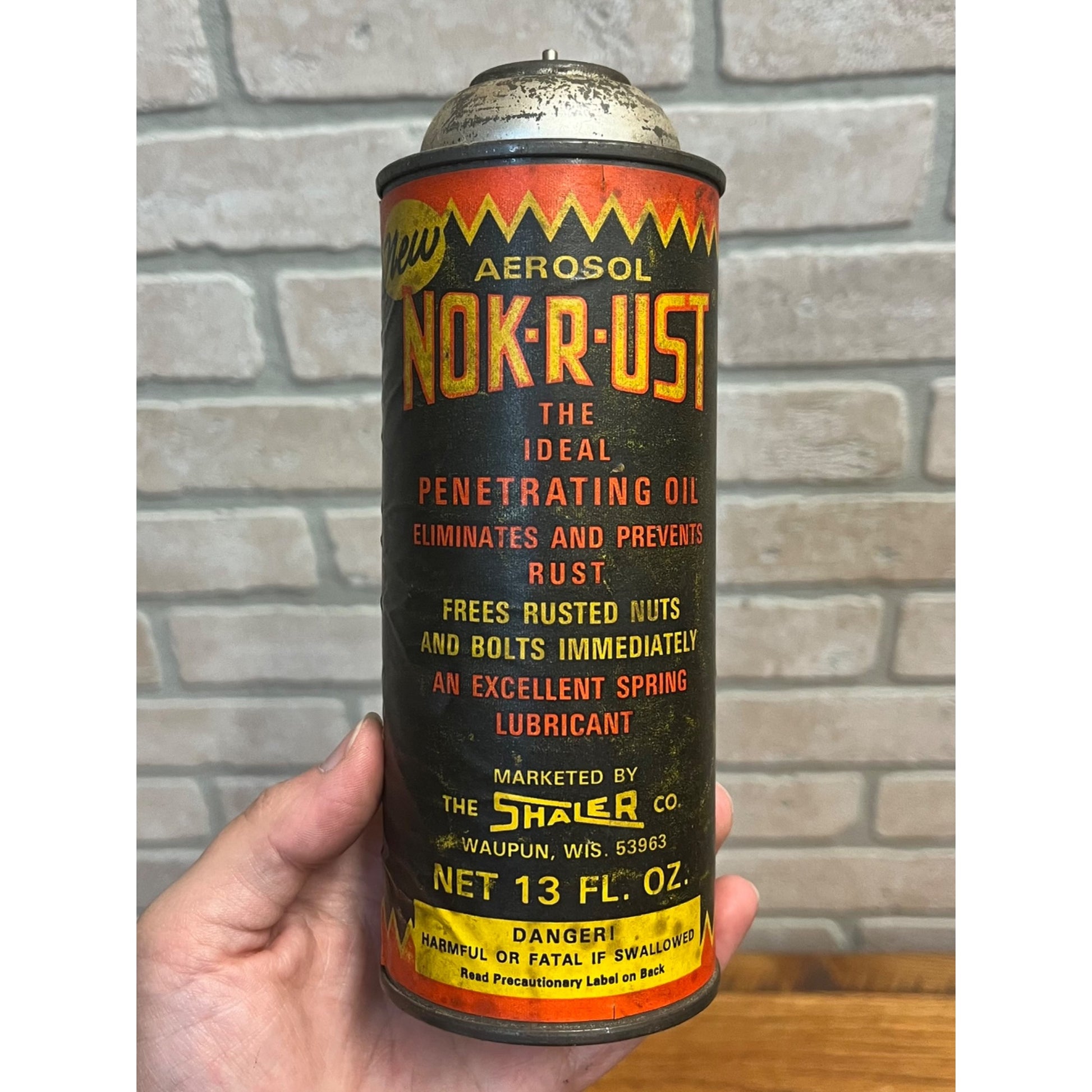 Vintage Nok-R-Ust Penetrating Oil Can By Shaler Co Waupun Wis Aerosol