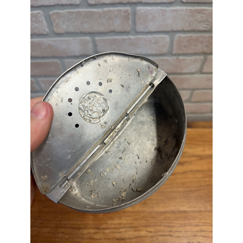 Aluminum Bait Keeper OLD PAL Fly Fishing Worm Tin Belt Box 6” X 3” Trout Bass