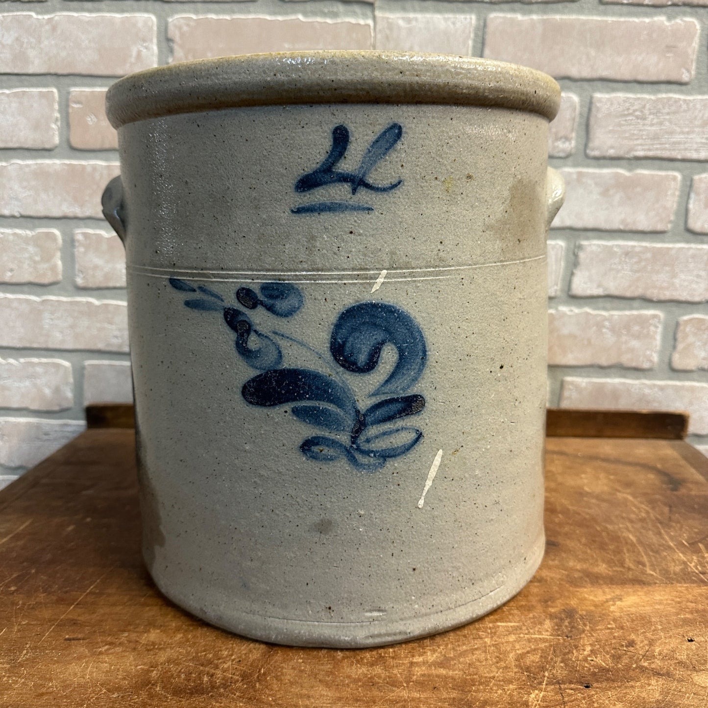 ANTIQUE 4 GALLON SALT-GLAZED CROCK AKRON STONEWARE CO.