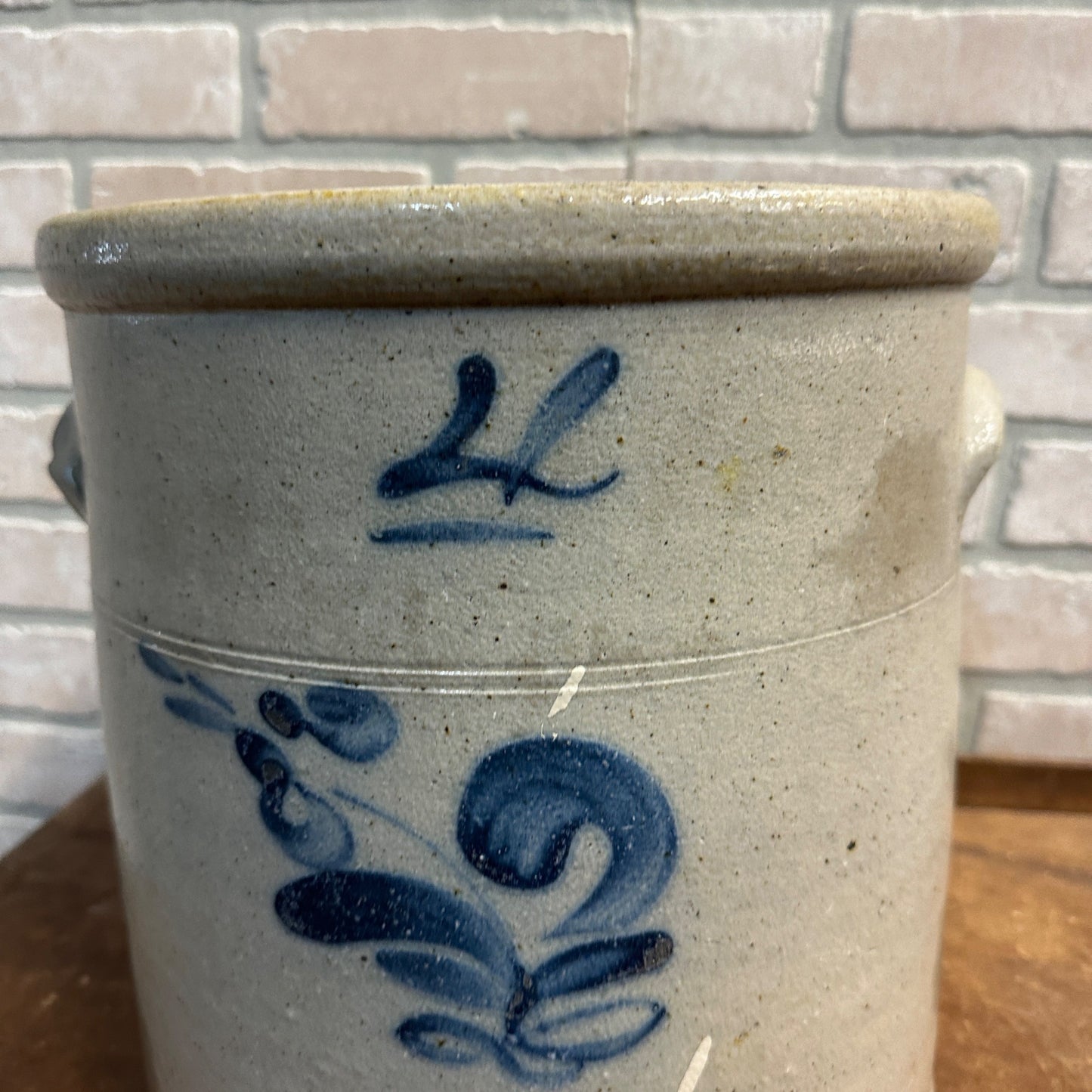 ANTIQUE 4 GALLON SALT-GLAZED CROCK AKRON STONEWARE CO.