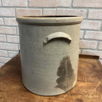 ANTIQUE 4 GALLON SALT-GLAZED CROCK AKRON STONEWARE CO.