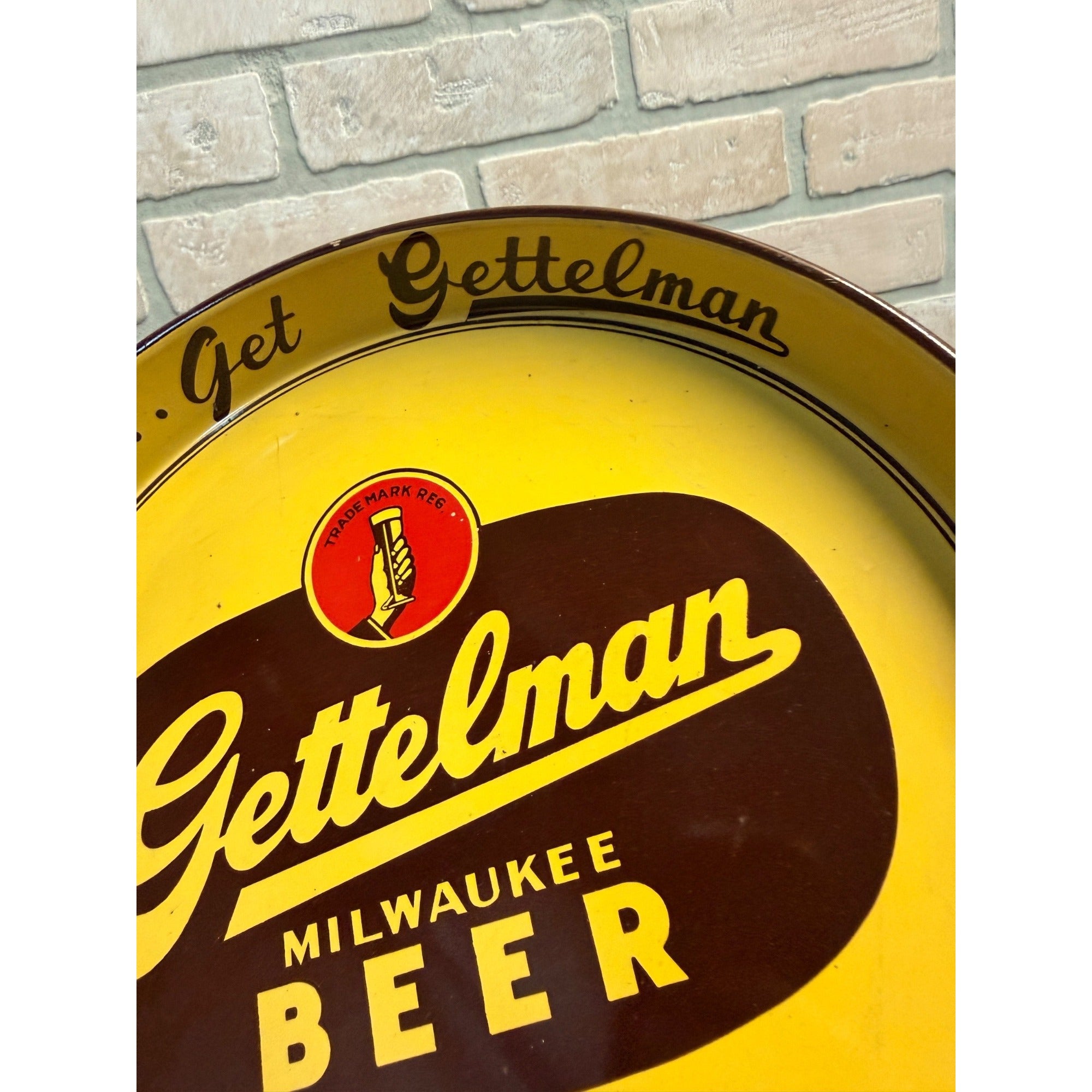 Vintage 1950s Gettelman Milwaukee Beer 12" Tray Advertising "Get...Get.."