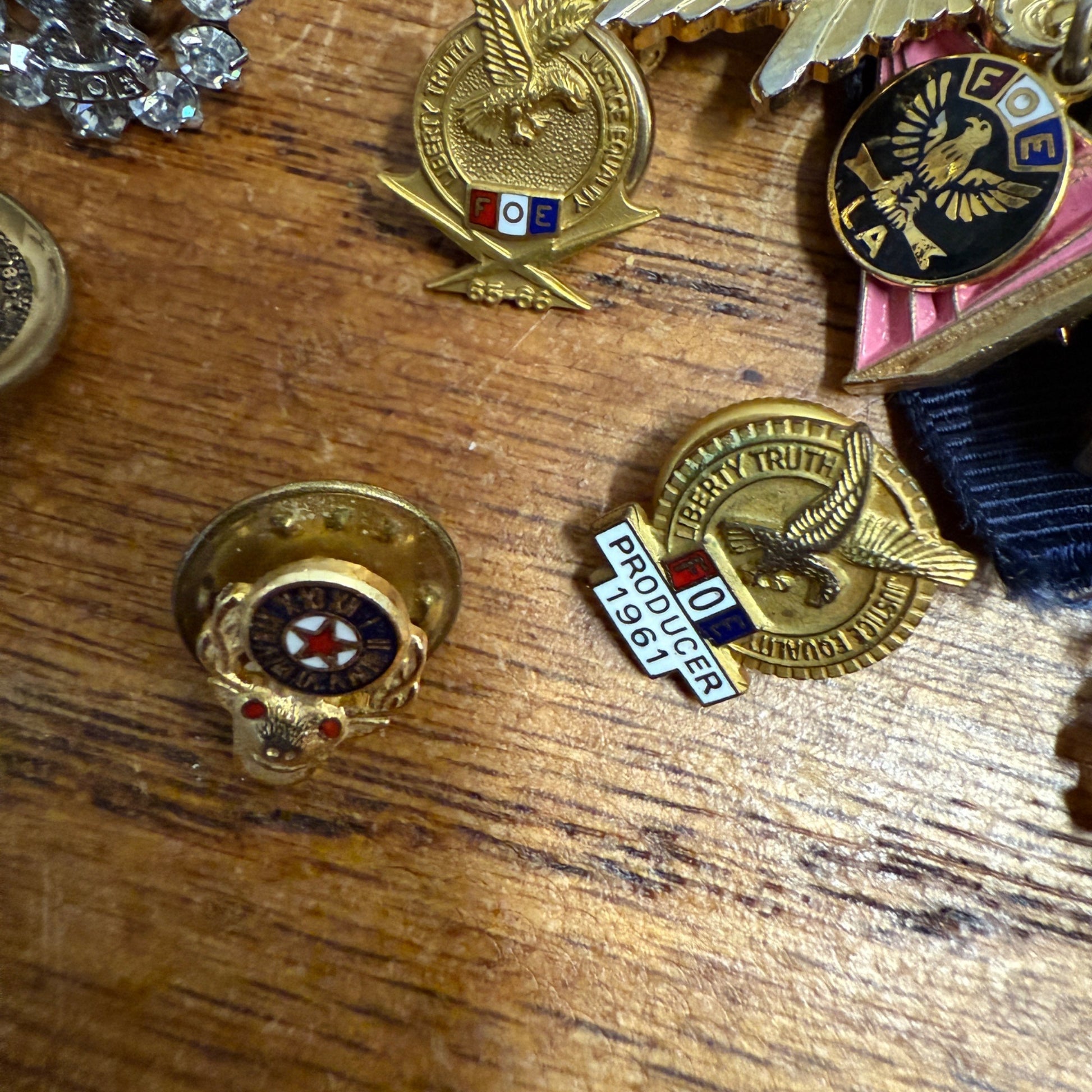 Huge Lot Ladies Auxiliary FOE Fraternal Order Eagles Hat Pins Pinbacks Lapels