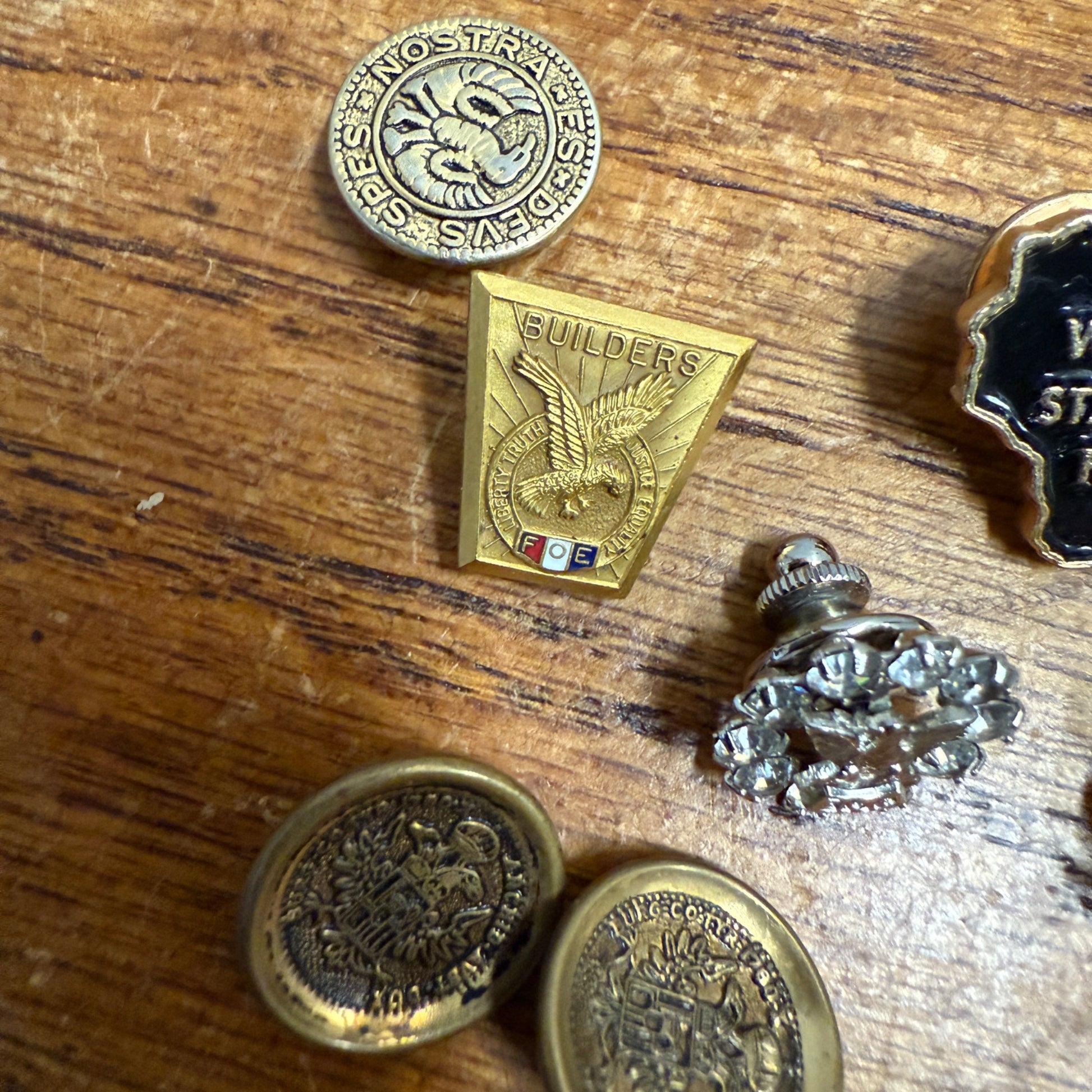 Huge Lot Ladies Auxiliary FOE Fraternal Order Eagles Hat Pins Pinbacks Lapels