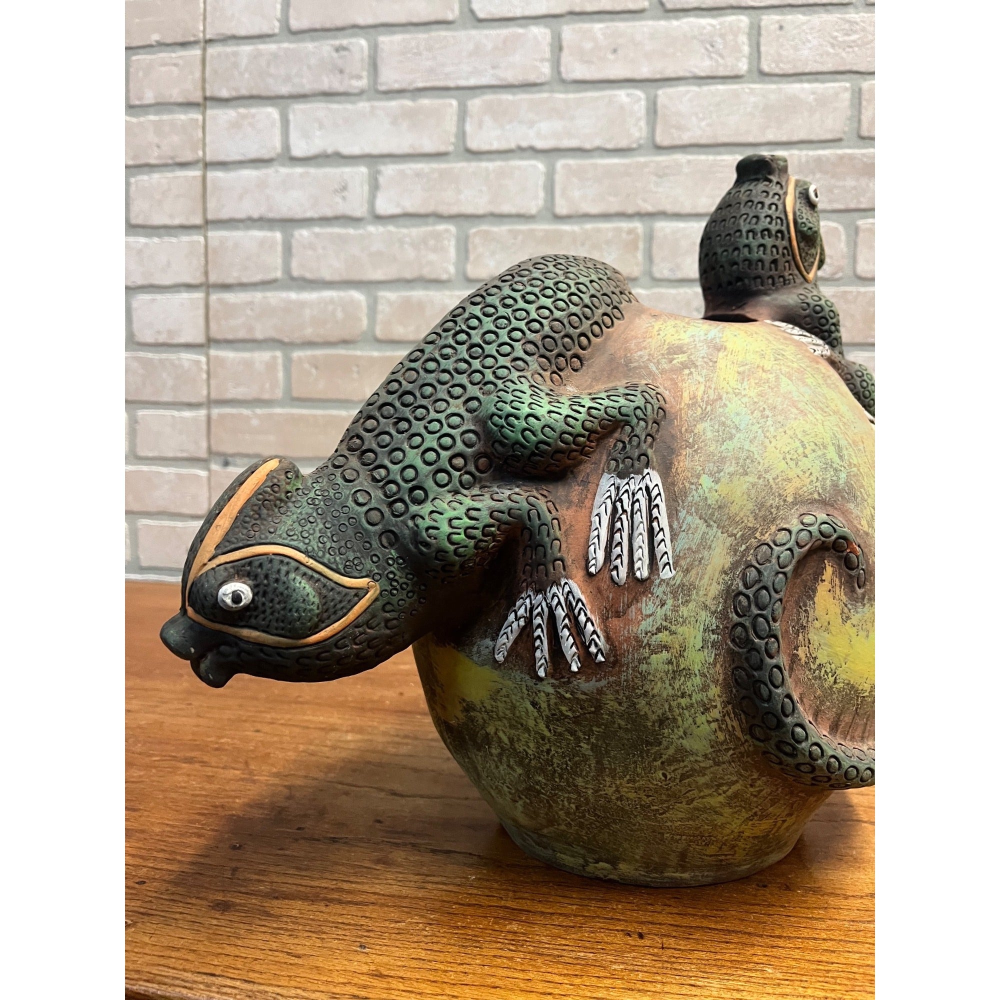 RARE Vintage Jorge Wilmot Style Mexican Art Pottery Stoneware Iguana Vase
