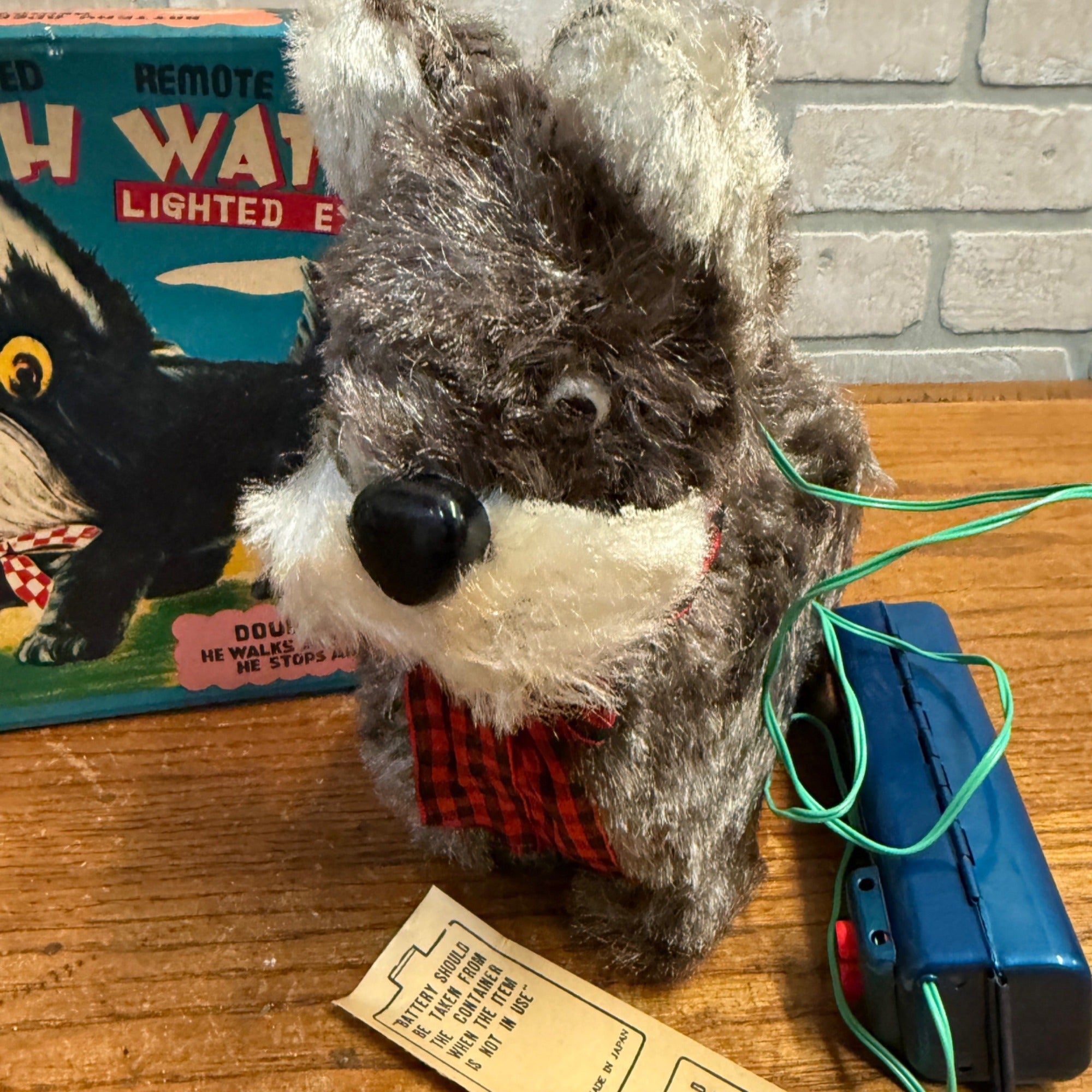 Vintage 1950's Battery Operated SCOTCH WATCH Lighted Eyes Dog Toy W/ Box