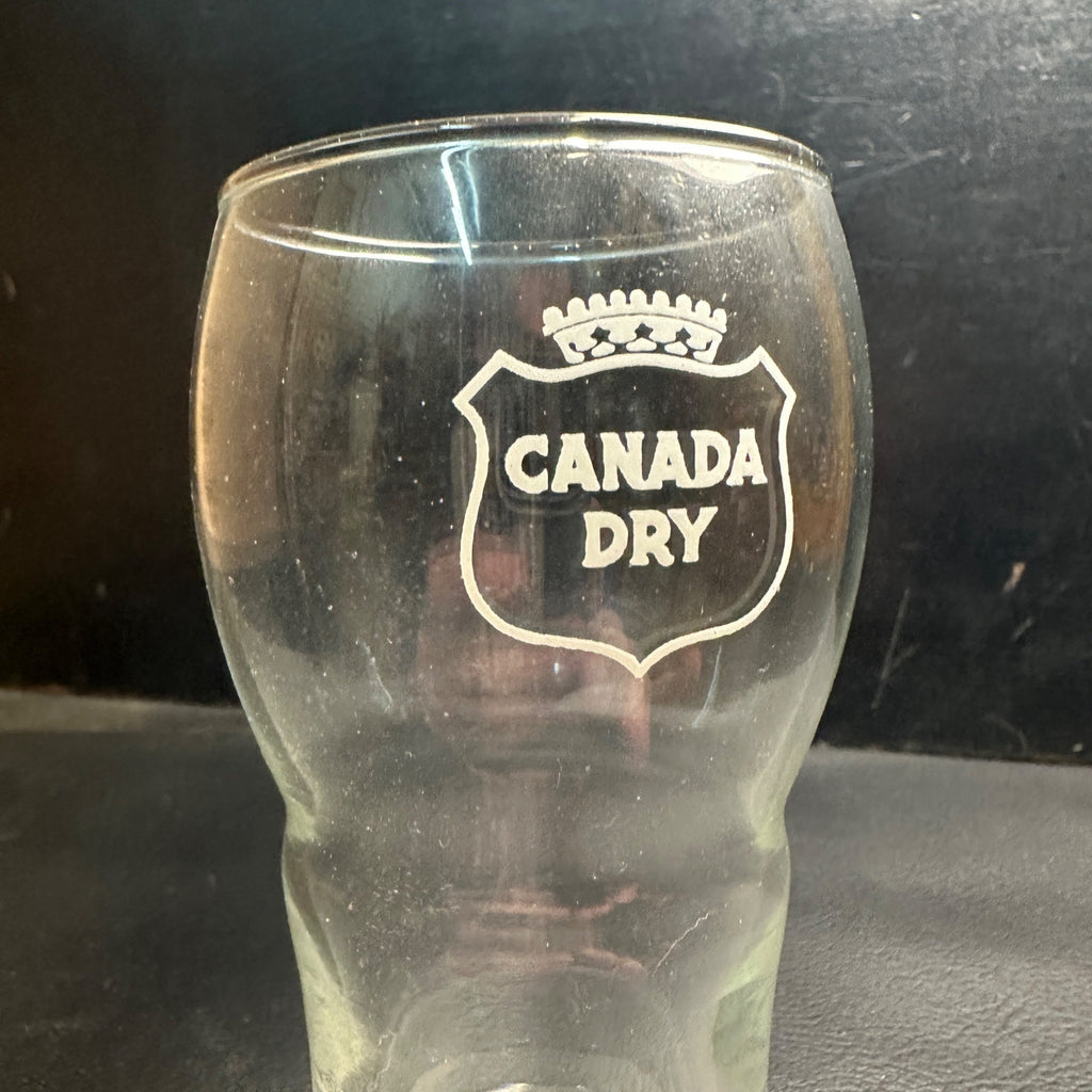Vintage Canada Dry Ginger Ale Soda Fountain Glass Cup White Curved Sham ACL