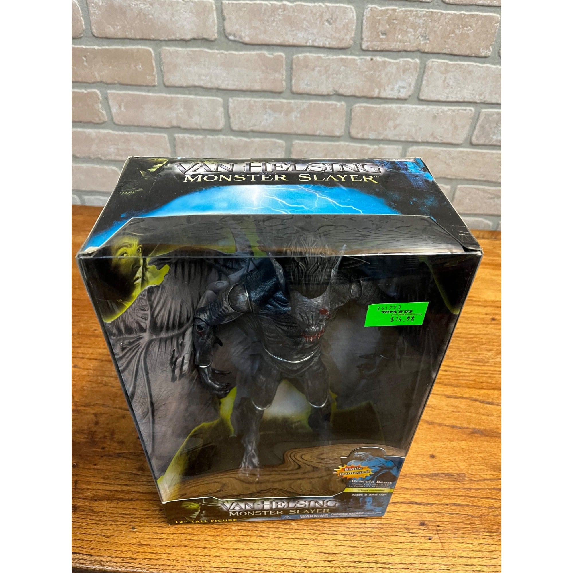 2004 Jakks Pacific Van Helsing Monster Slayer Dracula Beast 12" Action Figure