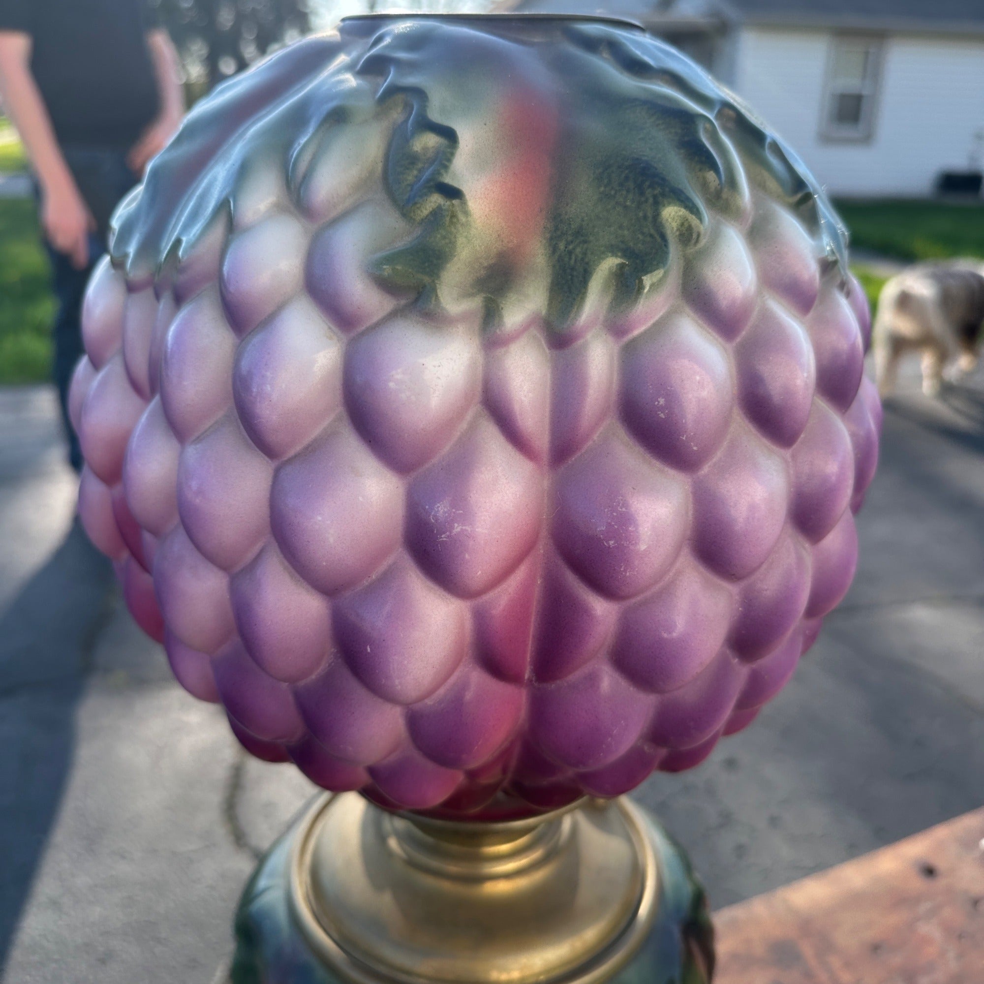 Antique Victorian Puffy Grape Cluster Parlor Table Oil Lamp