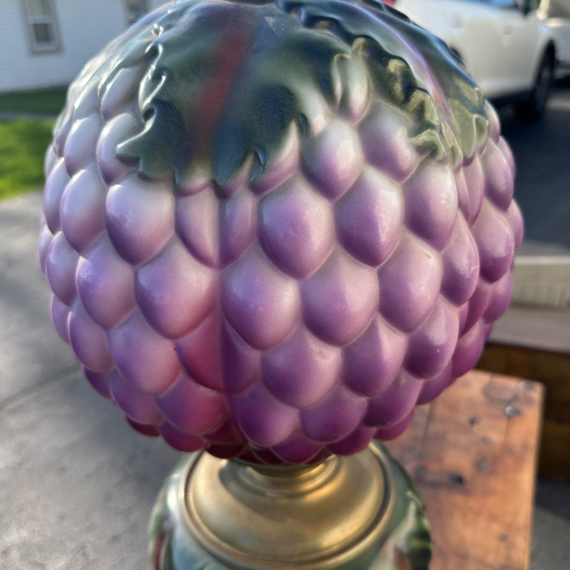 Antique Victorian Puffy Grape Cluster Parlor Table Oil Lamp