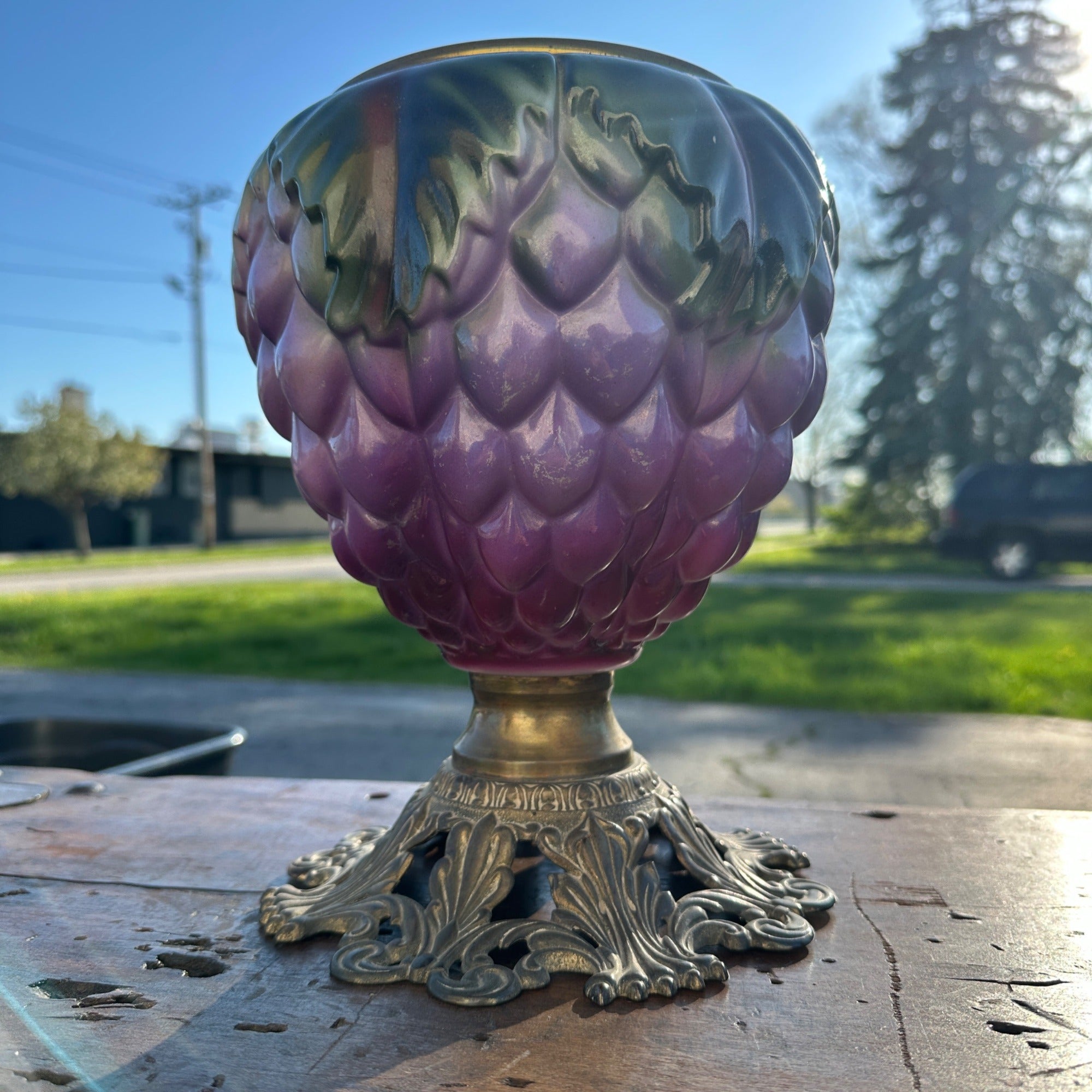 Antique Victorian Puffy Grape Cluster Parlor Table Oil Lamp