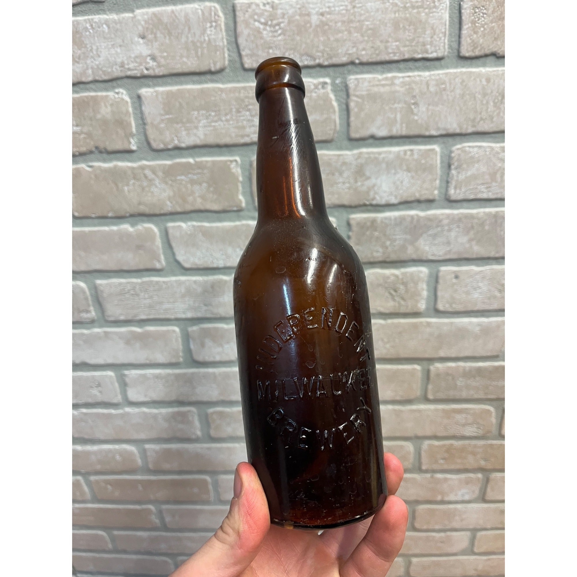 Independent Milwaukee Brewery Embossed Wisconsin Beer Bottle Amber WF&S