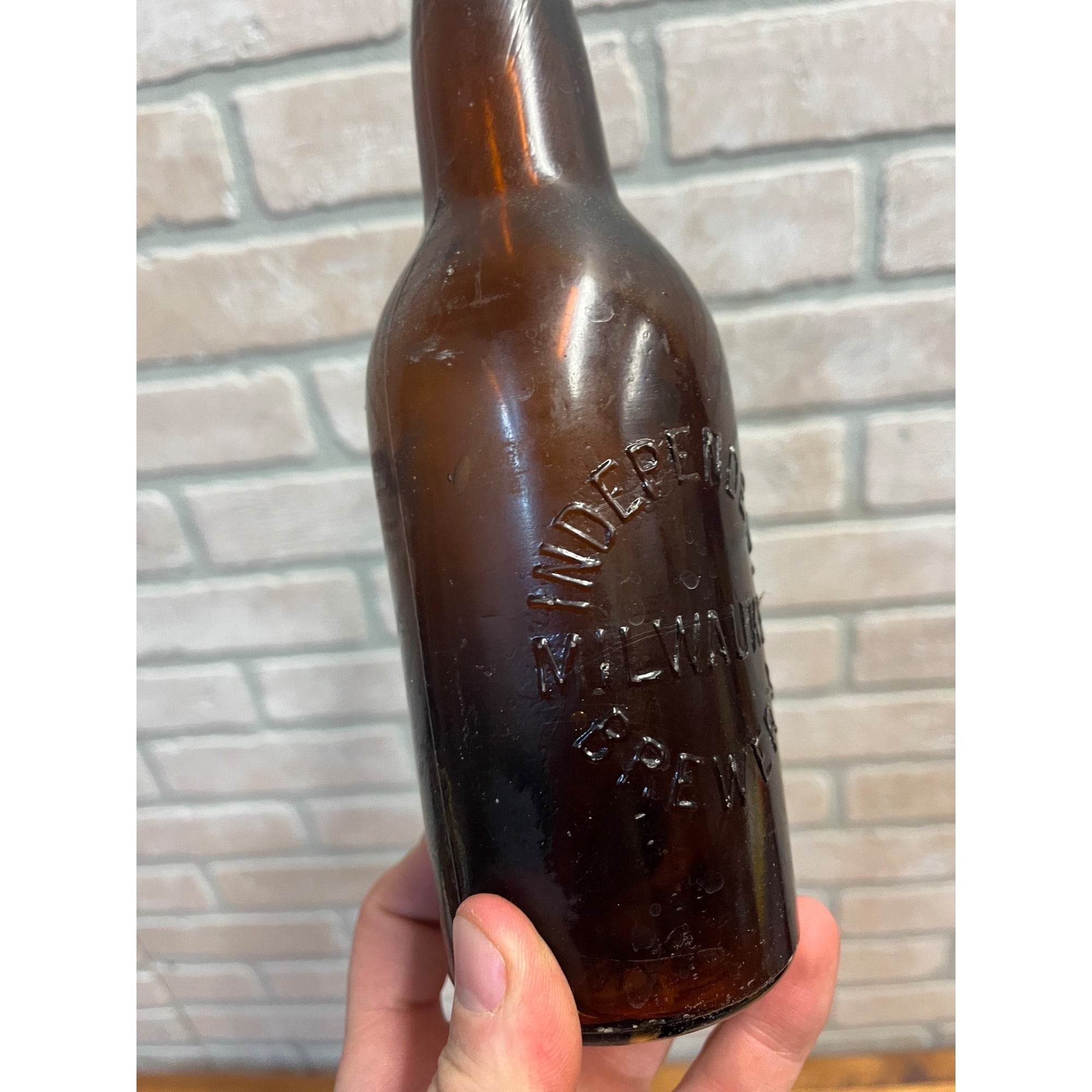 Independent Milwaukee Brewery Embossed Wisconsin Beer Bottle Amber WF&S