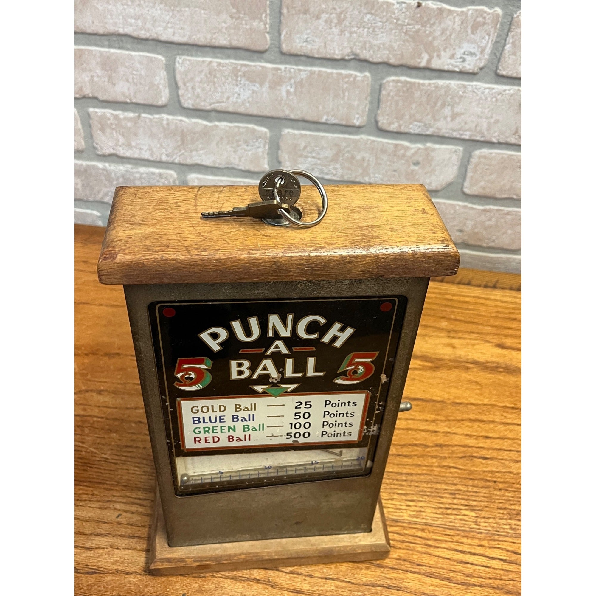 Vintage 1939 Genco “Punch A Ball” Coin-Op Trade Stimulator 5-Cent Tabletop