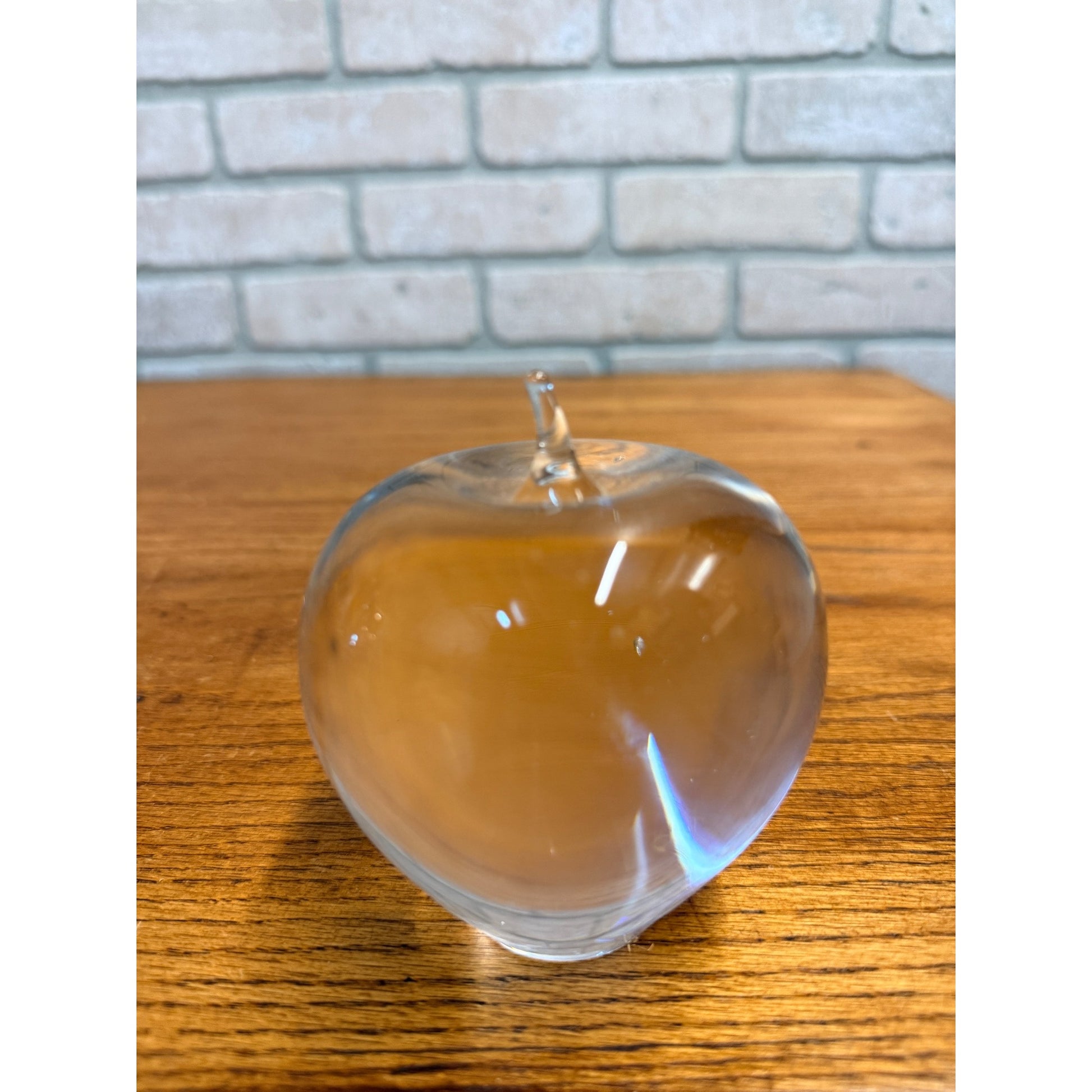 Fine Studio Art Glass Apple Paperweight Figurine Clear Crystal Fruit Larson