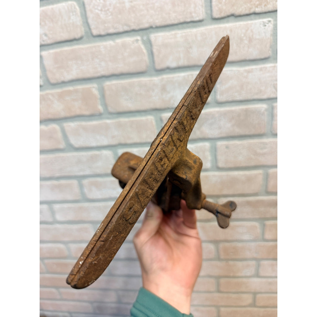 Antique Sargent & Co Hand Saw Sharpening Bench Vise 9-1/8" Jaws #90