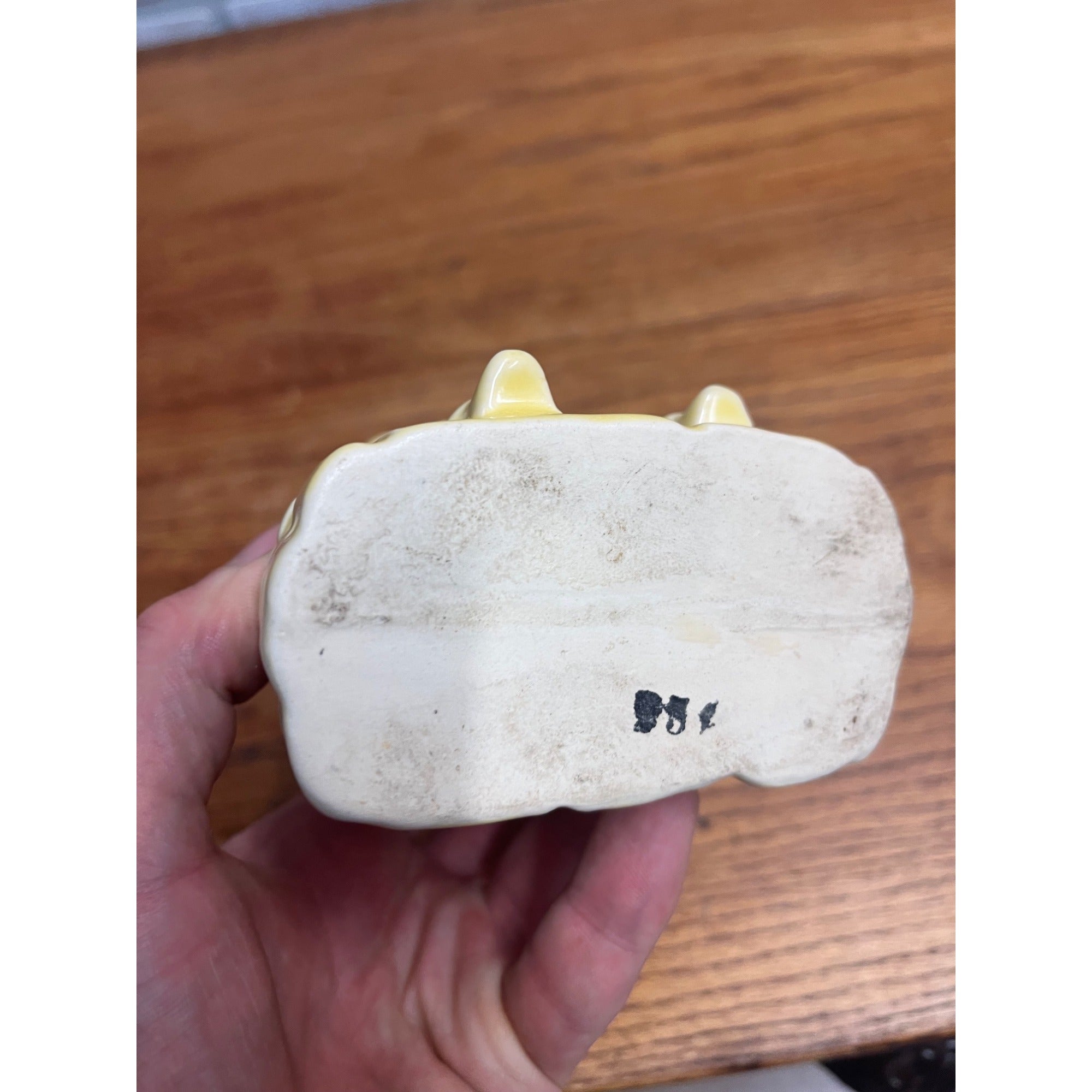 Vintage McCoy Ceramic Pottery Humpty Dumpty USA Yellow Planter Nursery Rhyme Egg