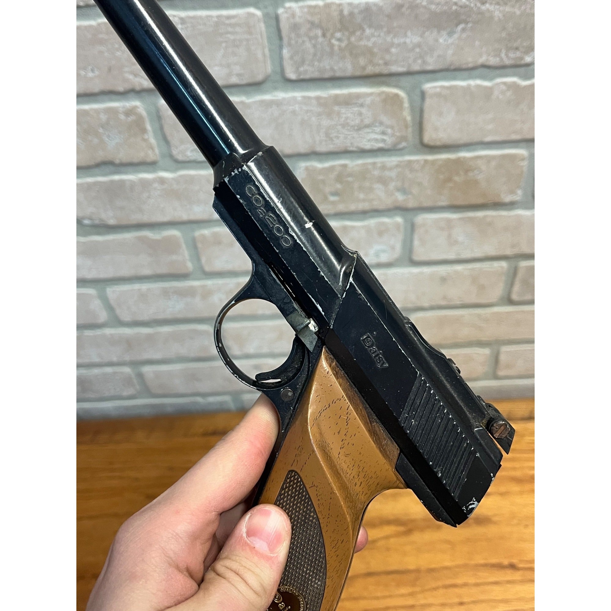 Vintage Daisy C02 200 BB Gun - Untested