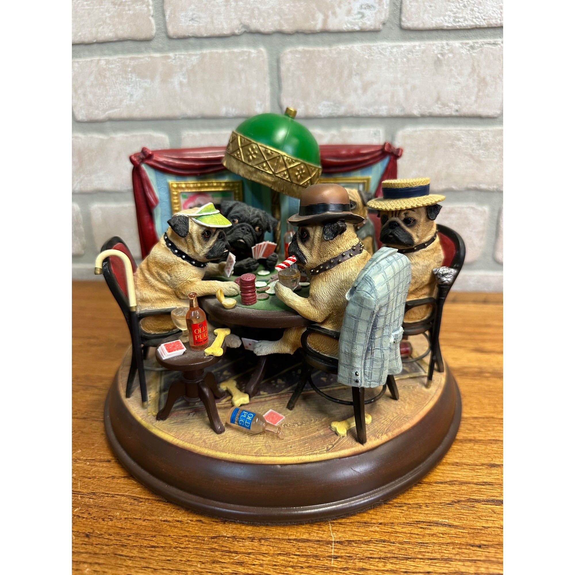 Danbury Mint The Poker Playing Pugs 2006 Lighted Figurine Display