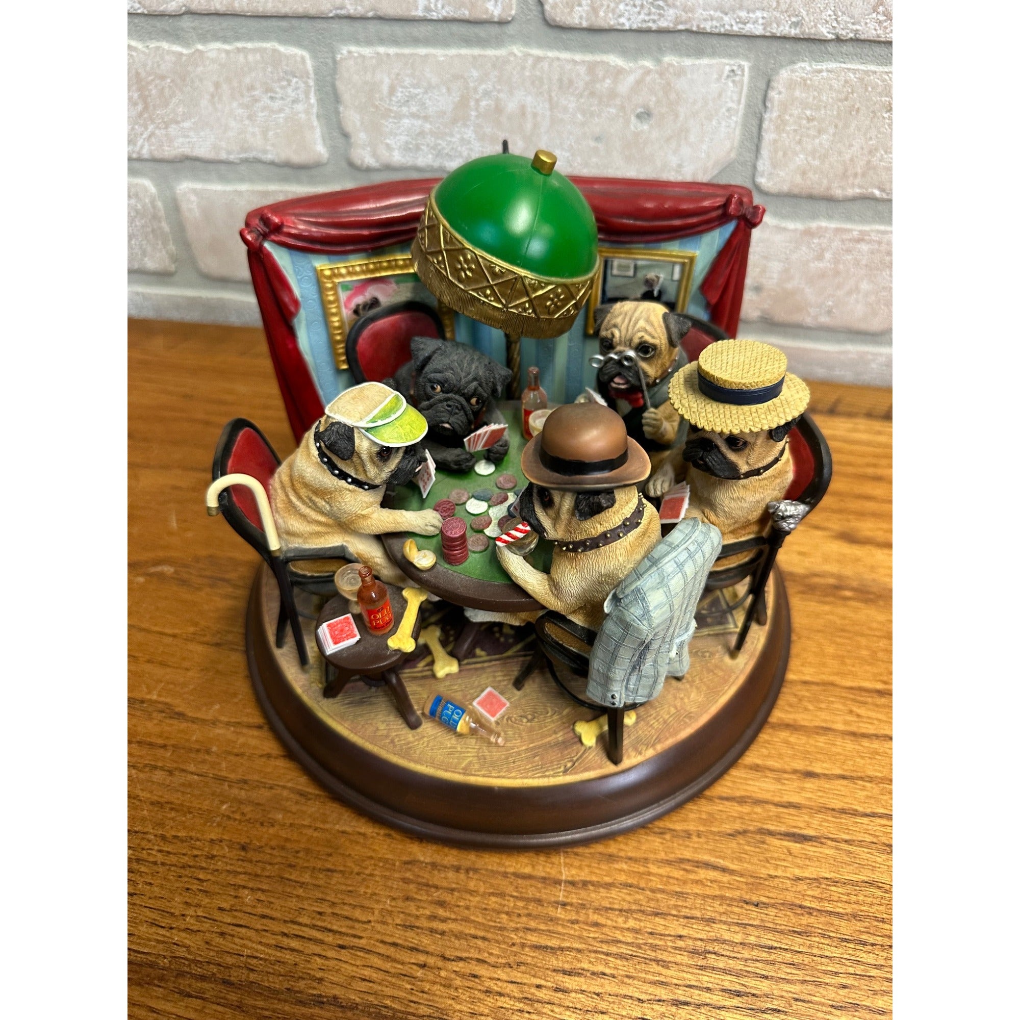 Danbury Mint The Poker Playing Pugs 2006 Lighted Figurine Display