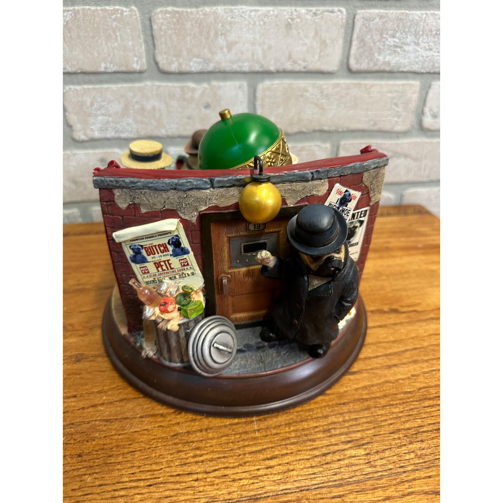 Danbury Mint The Poker Playing Pugs 2006 Lighted Figurine Display