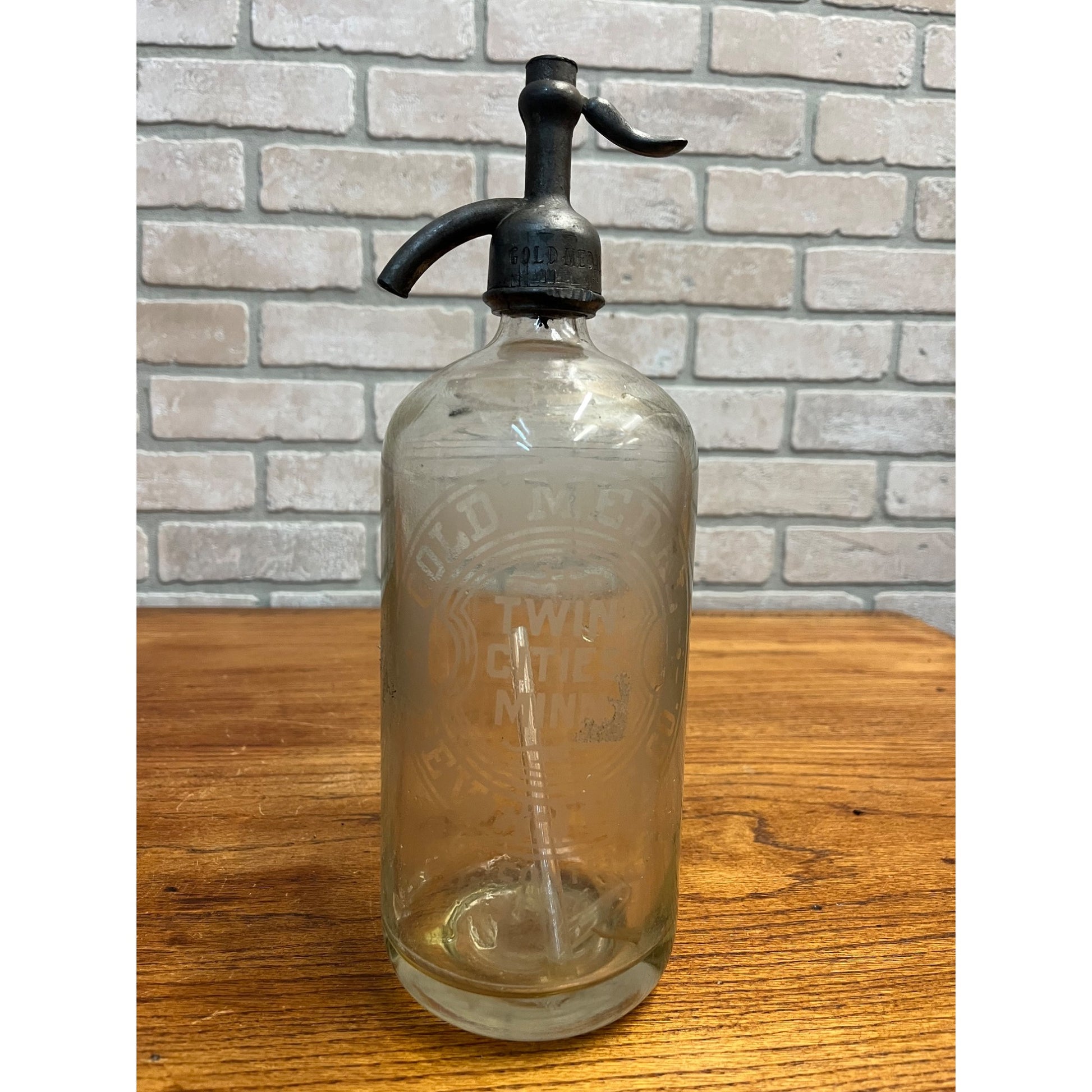 Vintage Gold Medal Beverage Co. Soda Seltzer Bottle Etched Twin Cities MN