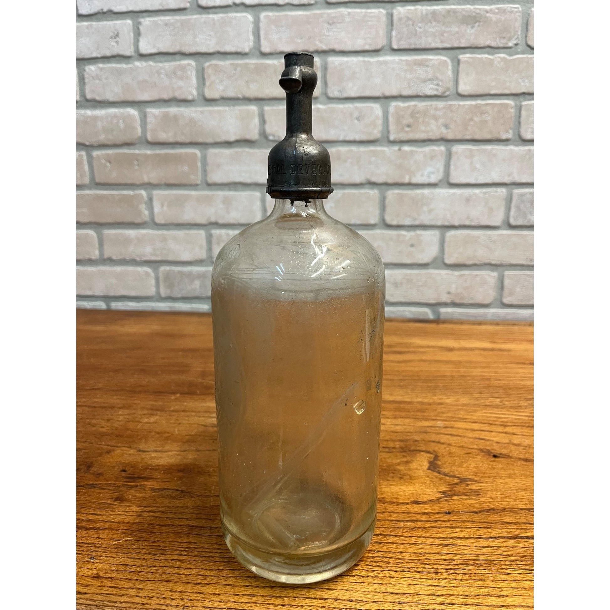 Vintage Gold Medal Beverage Co. Soda Seltzer Bottle Etched Twin Cities MN