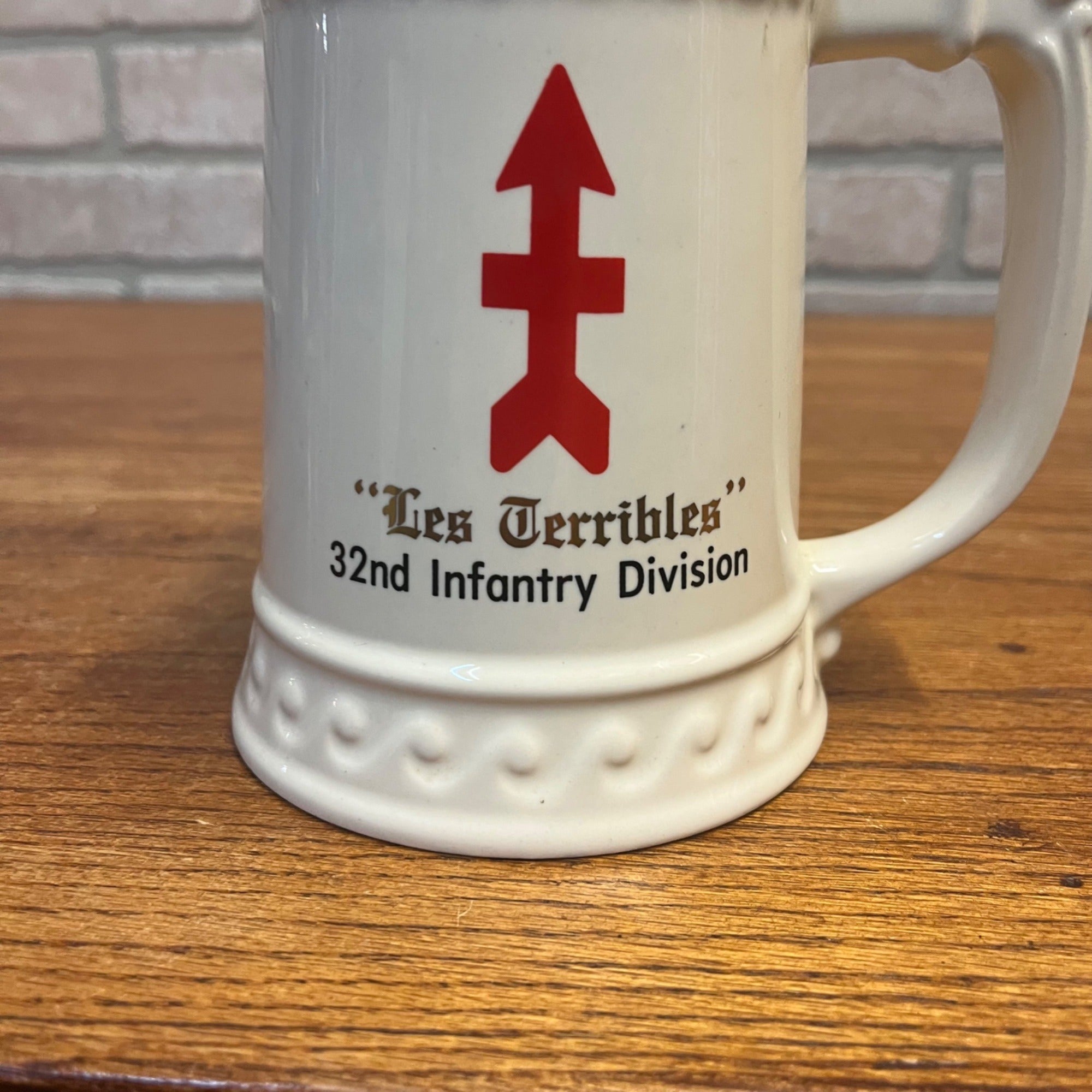 RED ARROW 32ND INFANTRY DIVISION LES TERRIBLES LIMITED ED MUG 1986