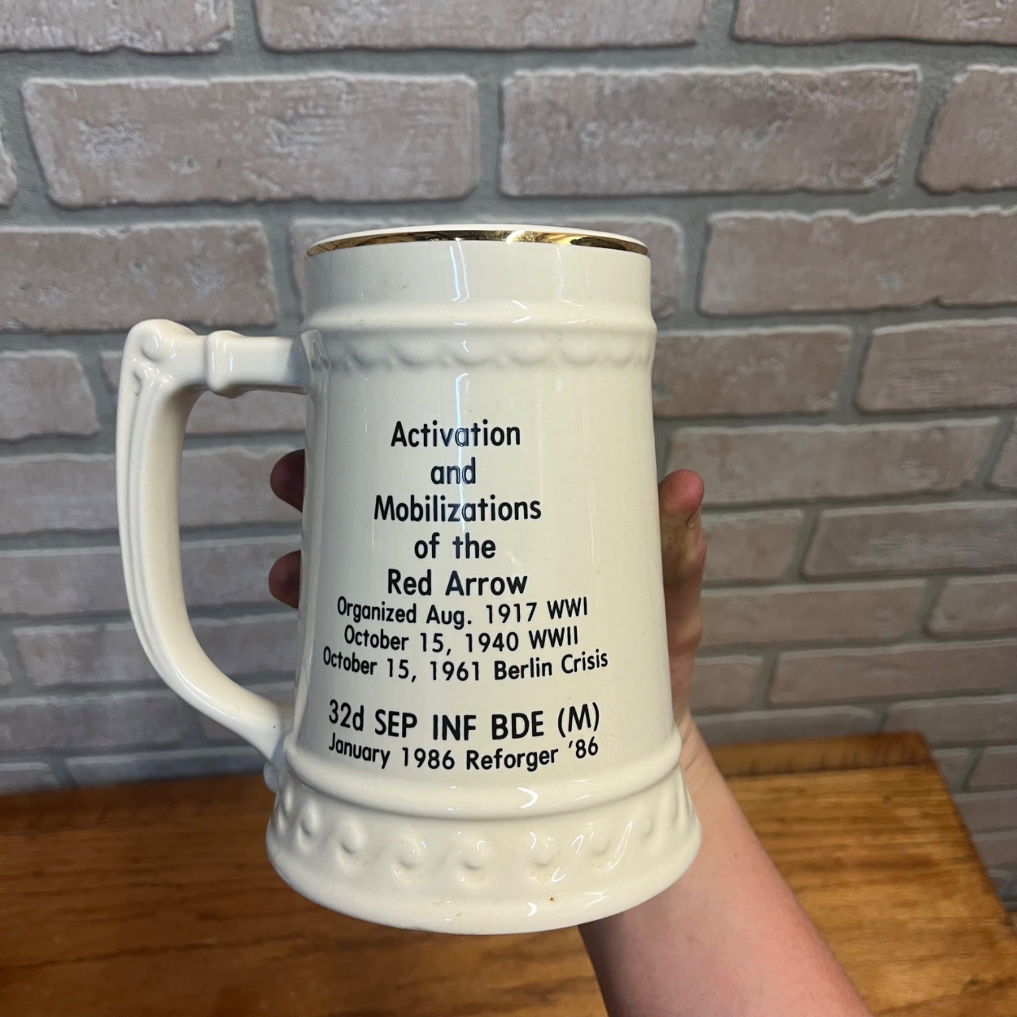 RED ARROW 32ND INFANTRY DIVISION LES TERRIBLES LIMITED ED MUG 1986