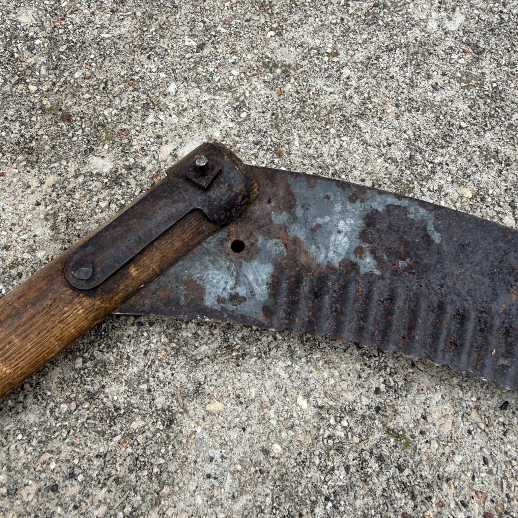 Vintage Antique Sickle Harvesting Tool Brush Cutter Primitive Cabin Decor