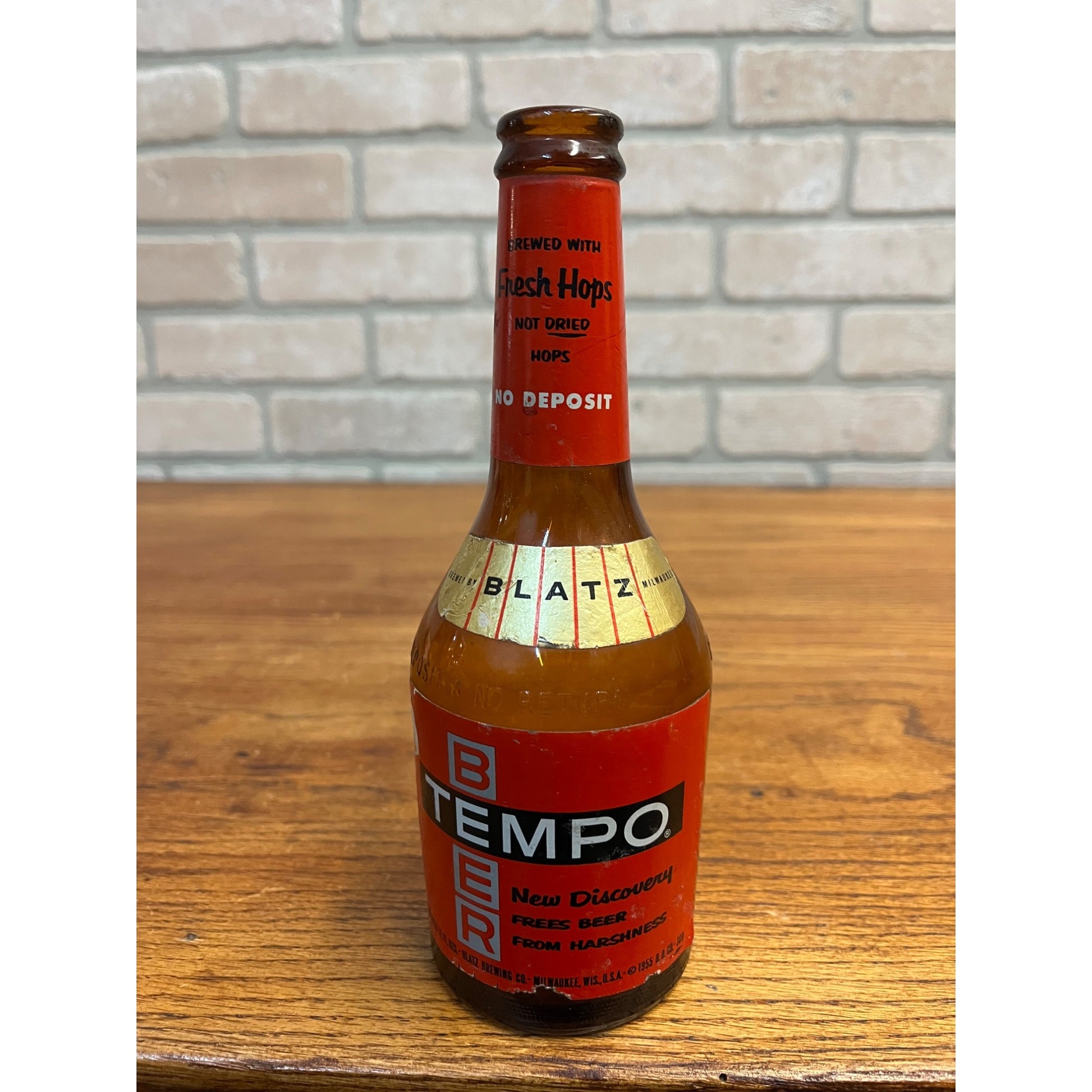 Vintage 1955 Blatz Tempo Fresh Hops Beer Paper Label Bottle Milwaukee, Wis 12oz