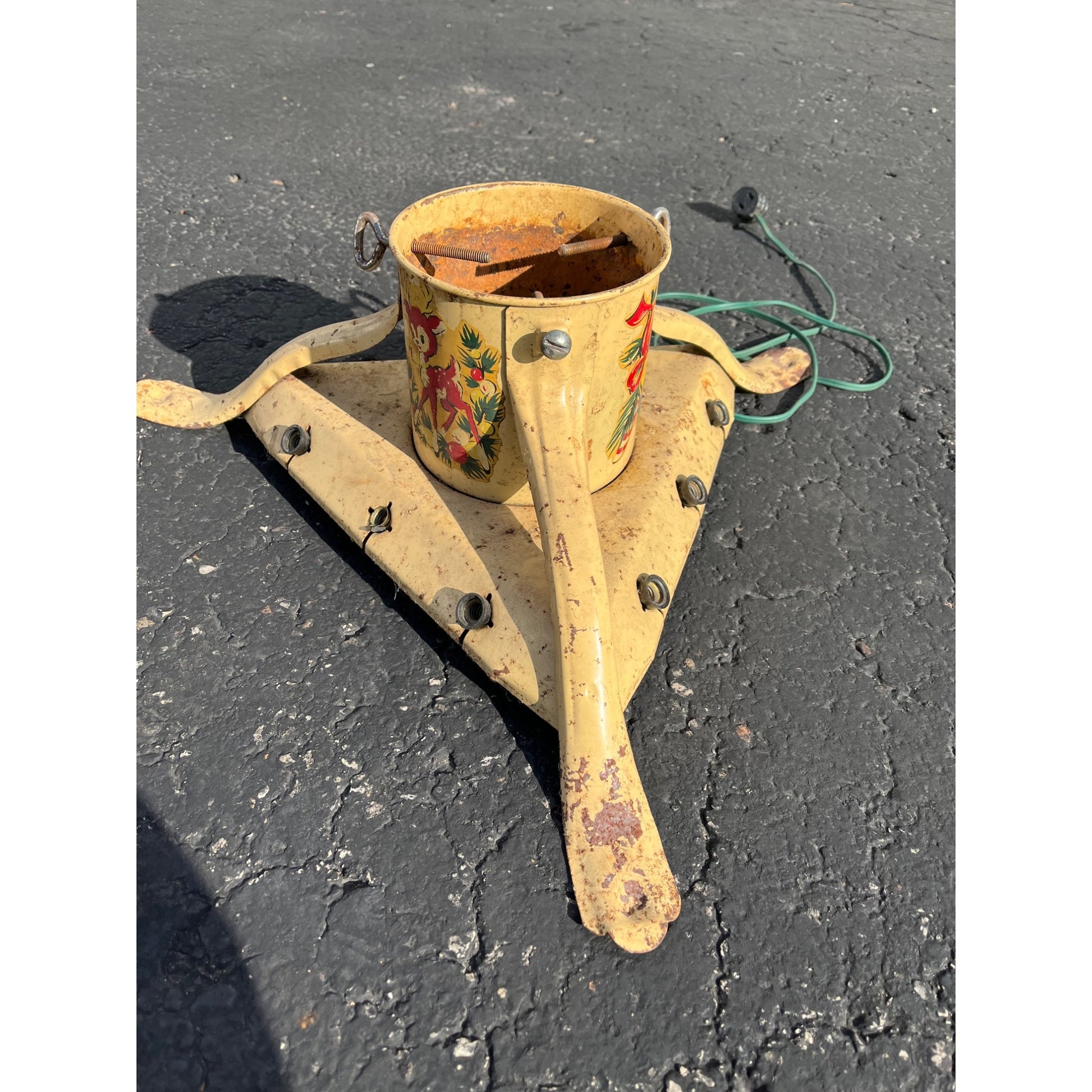 Vintage Metal Noma Electric Light Up Christmas Tree Stand Painted Santa - Works!