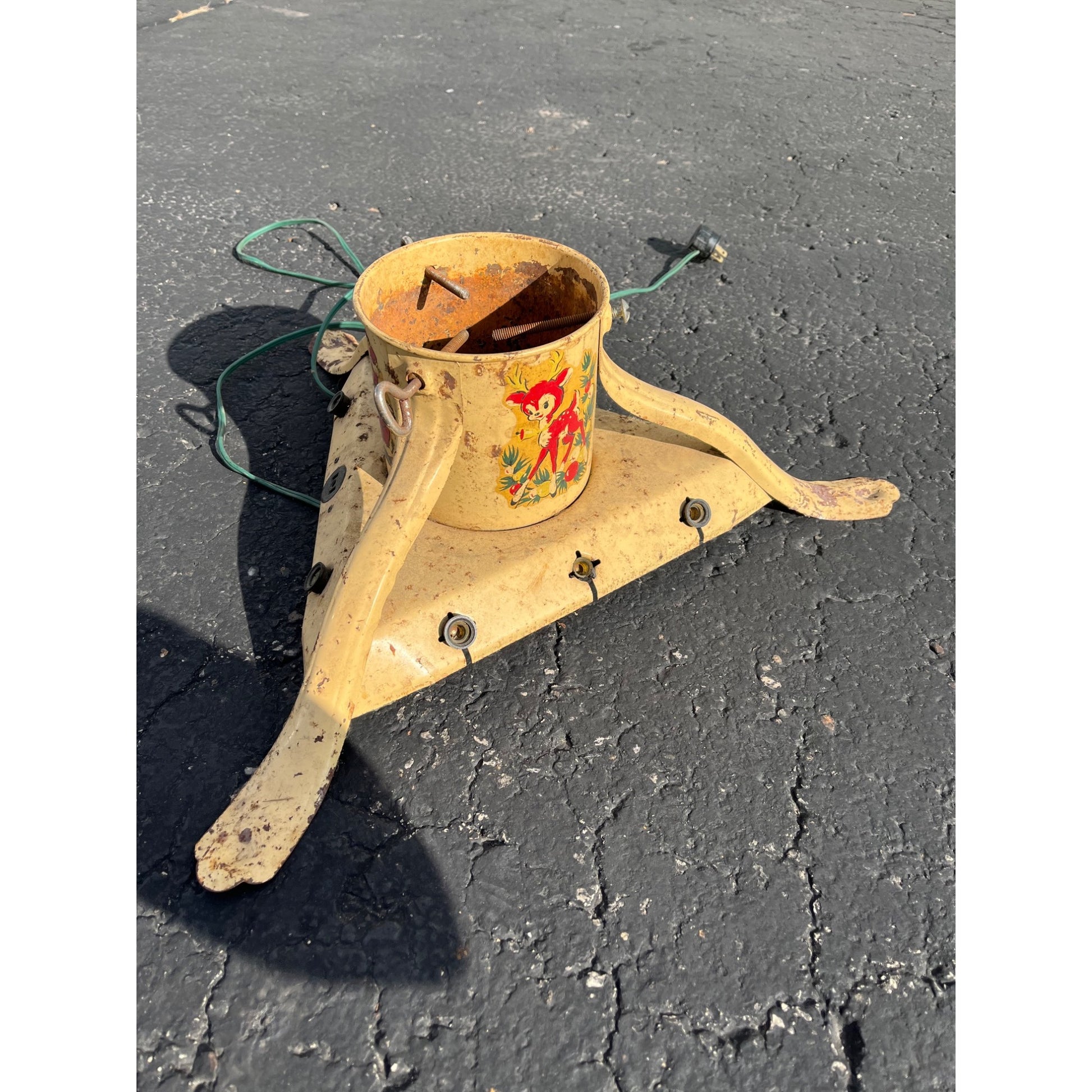 Vintage Metal Noma Electric Light Up Christmas Tree Stand Painted Santa - Works!