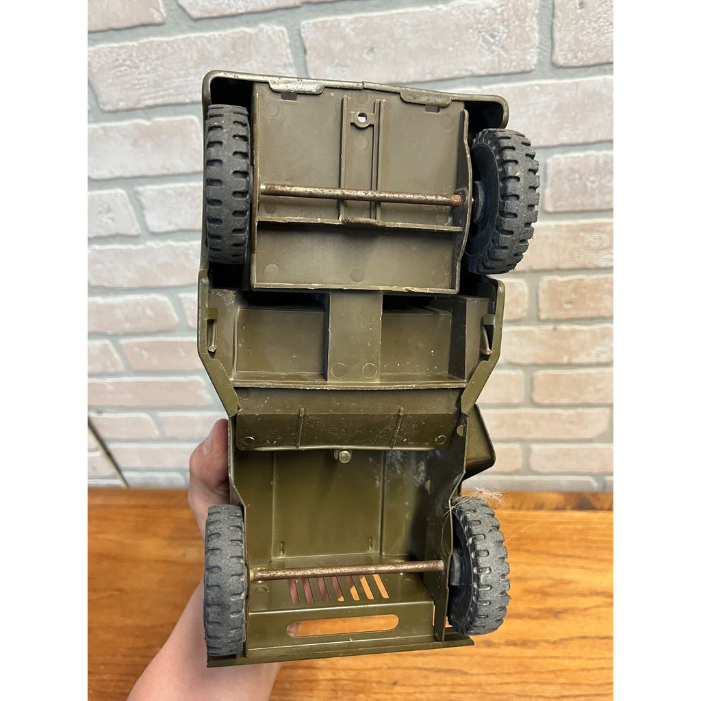 Vintage Tonka Army Green Willys Jeep Pressed Steel Toy GR 2-2431