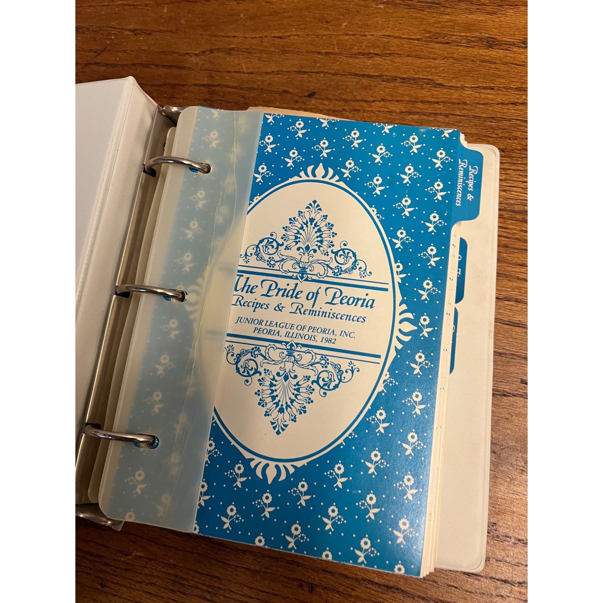 Vintage Pride of Peoria Illinois Recipes & Reminiscences Cook Book Binder 1982