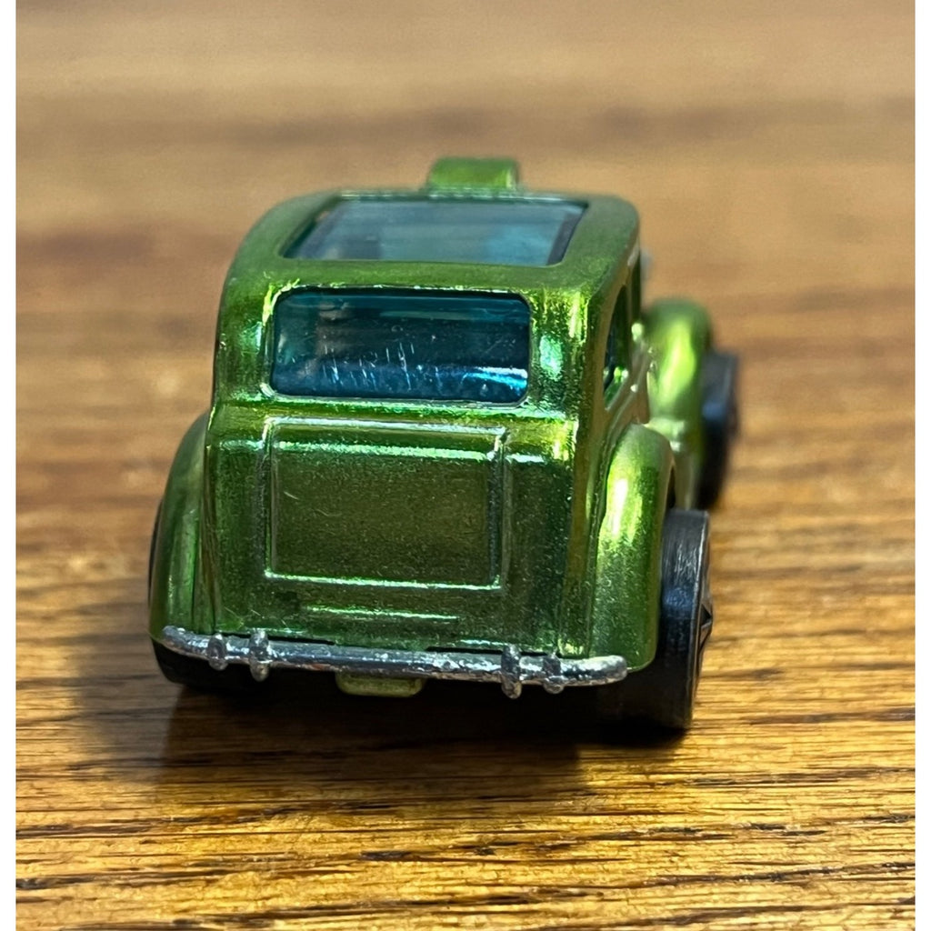Vintage Hot Wheels Redline 1970 Cockney Cab Green -- NEAR MINT