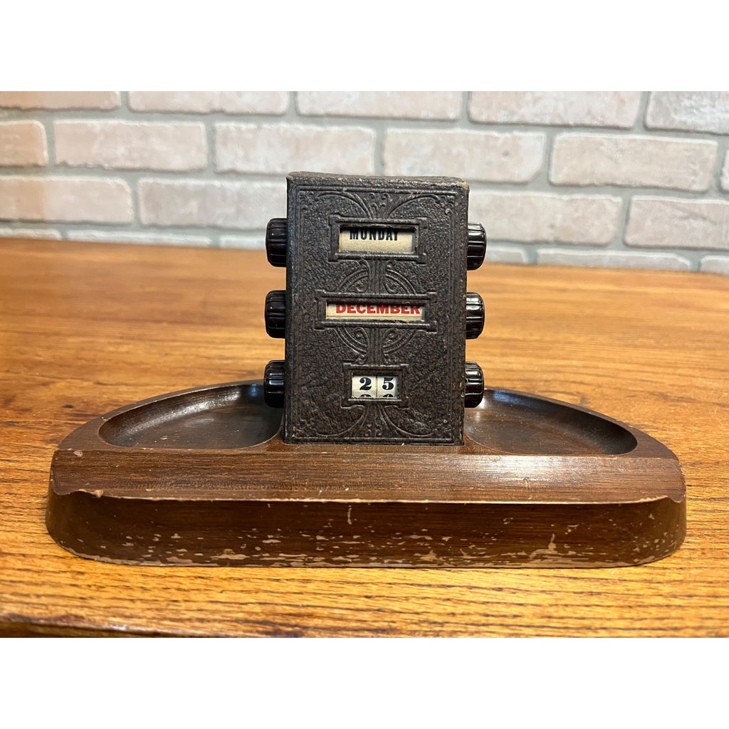 Vintage 1930s Perpetual Calendar Art Deco Pen Holder Desk Organizer Wood Base